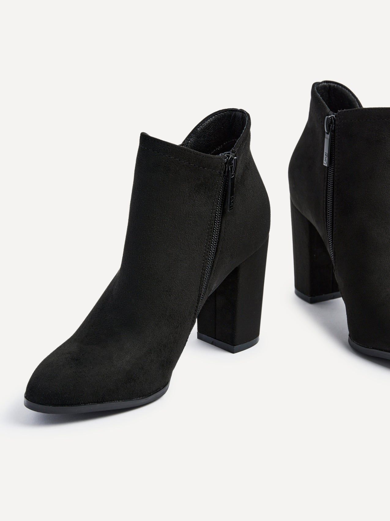 Linzi Freda Black Faux Suede Block Heeled Ankle Boot image 5