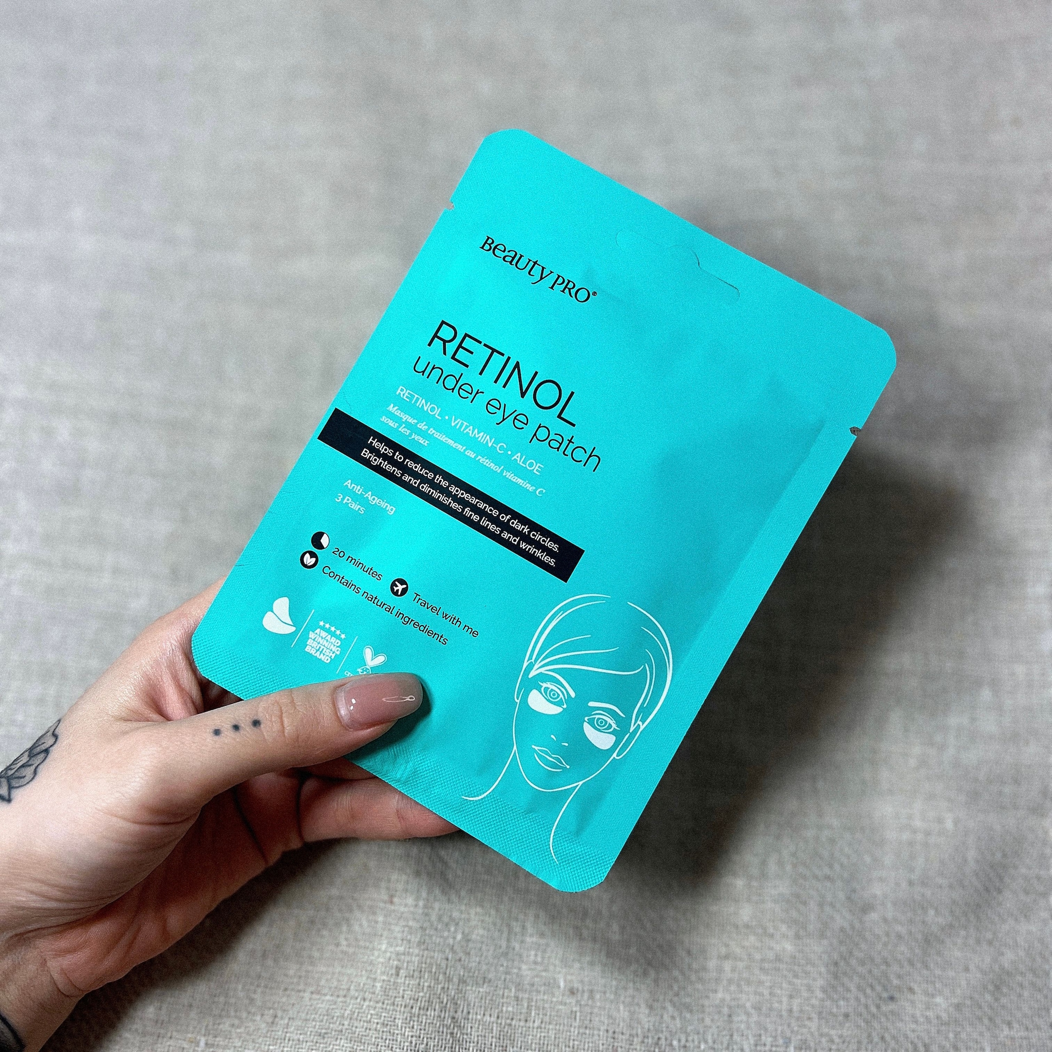 BEAUTYPRO Retinol Under Eye Patch Under Eye Mask -  Pack Of 4 image 4