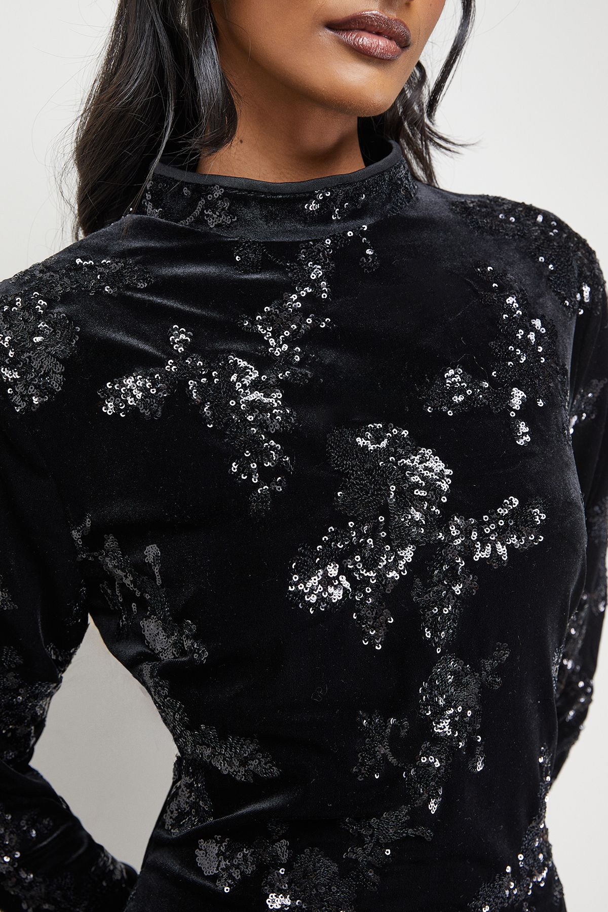 Warehouse Velvet Sequin High Neck Backless Midaxi Dress Silver image 5