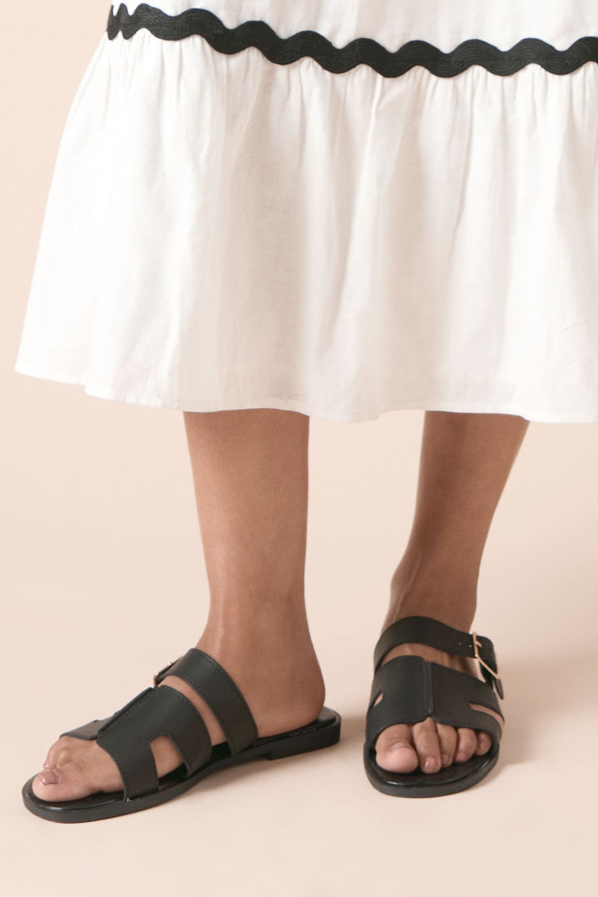 Dorothy Perkins Finley Faux Leather Buckle Detail Padded Sock Sliders Black image 4