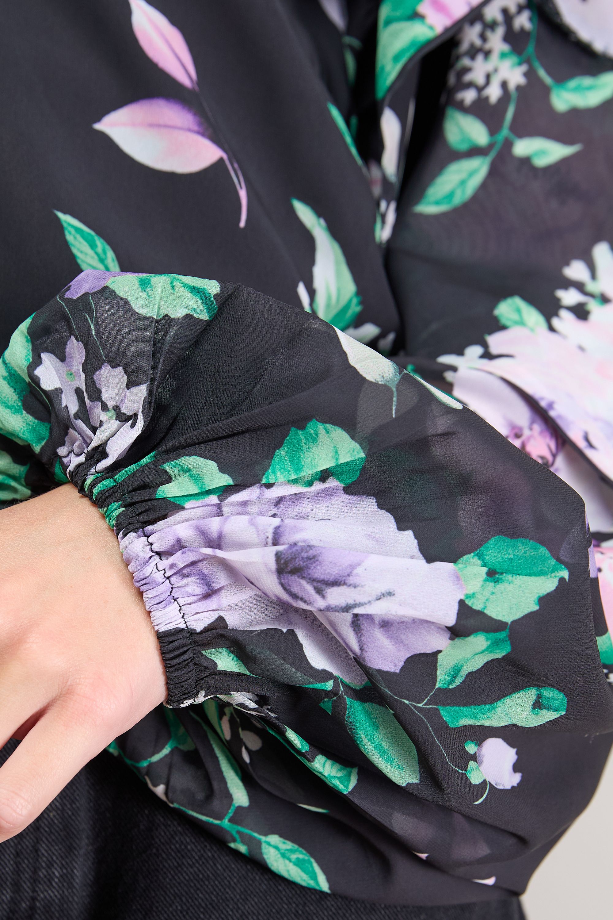 Oasis Cape Detail Trim Balloon Sleeve Boho Blouse Floral image 4