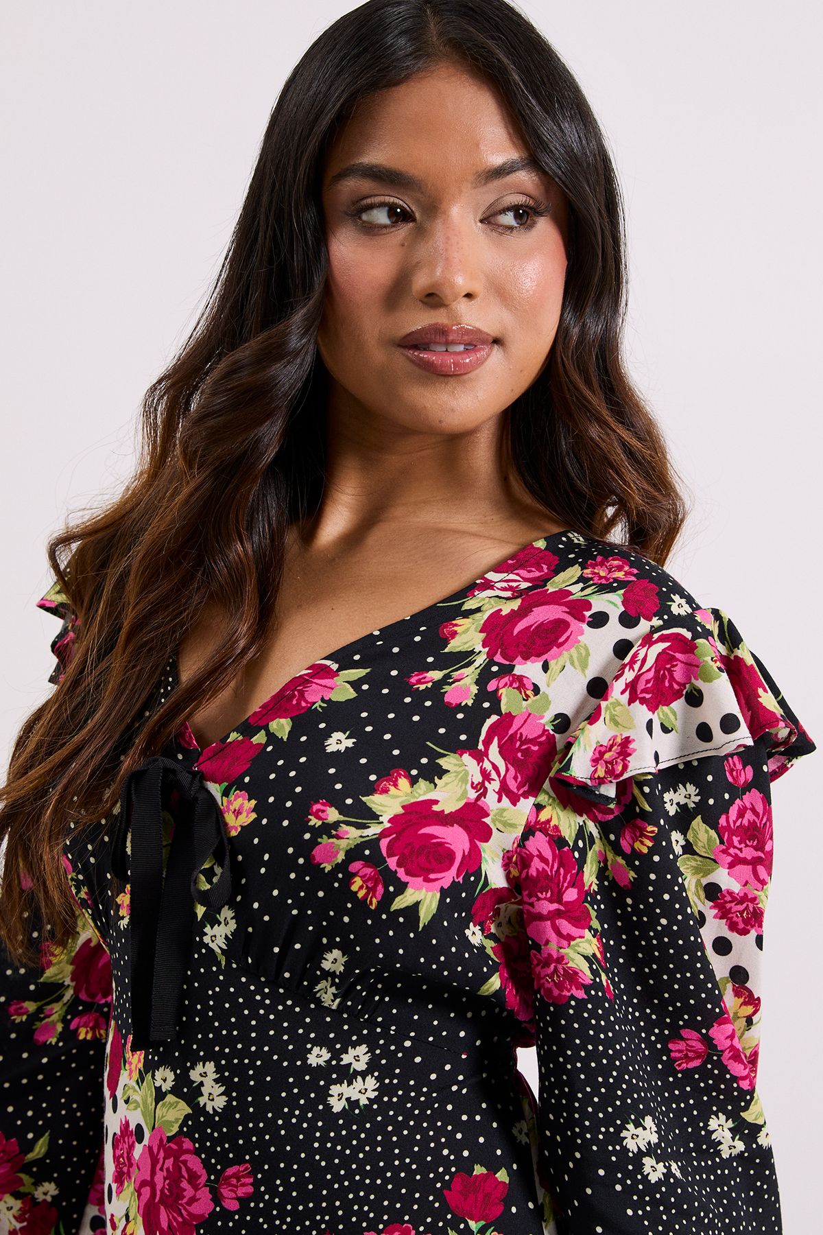 Dorothy Perkins Petite Patchwork Floral Contrast Bow Detail Frill Printed Midaxi Dress Floral image 4