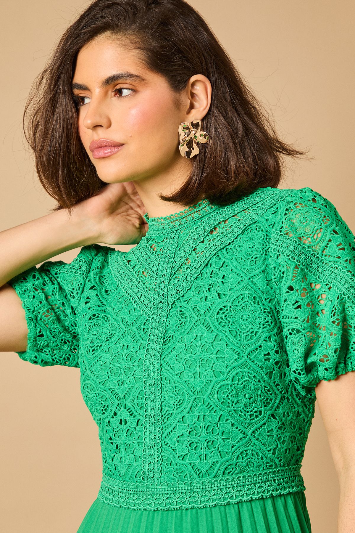 Oasis Lace Puff Sleeve Pleated Midi Dress Bright Green image 5