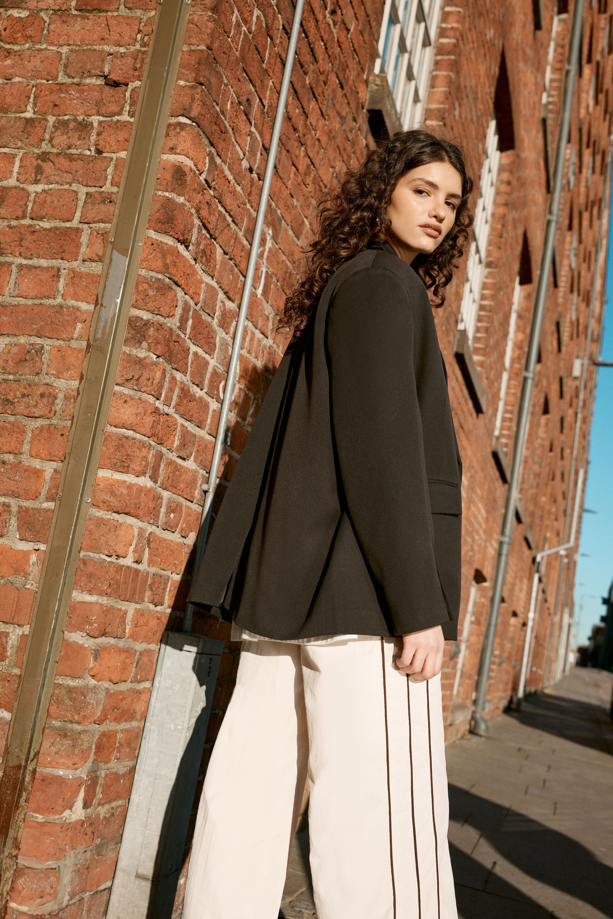 NastyGal Essentials Tailored Oversized Double Button Blazer Black image 4