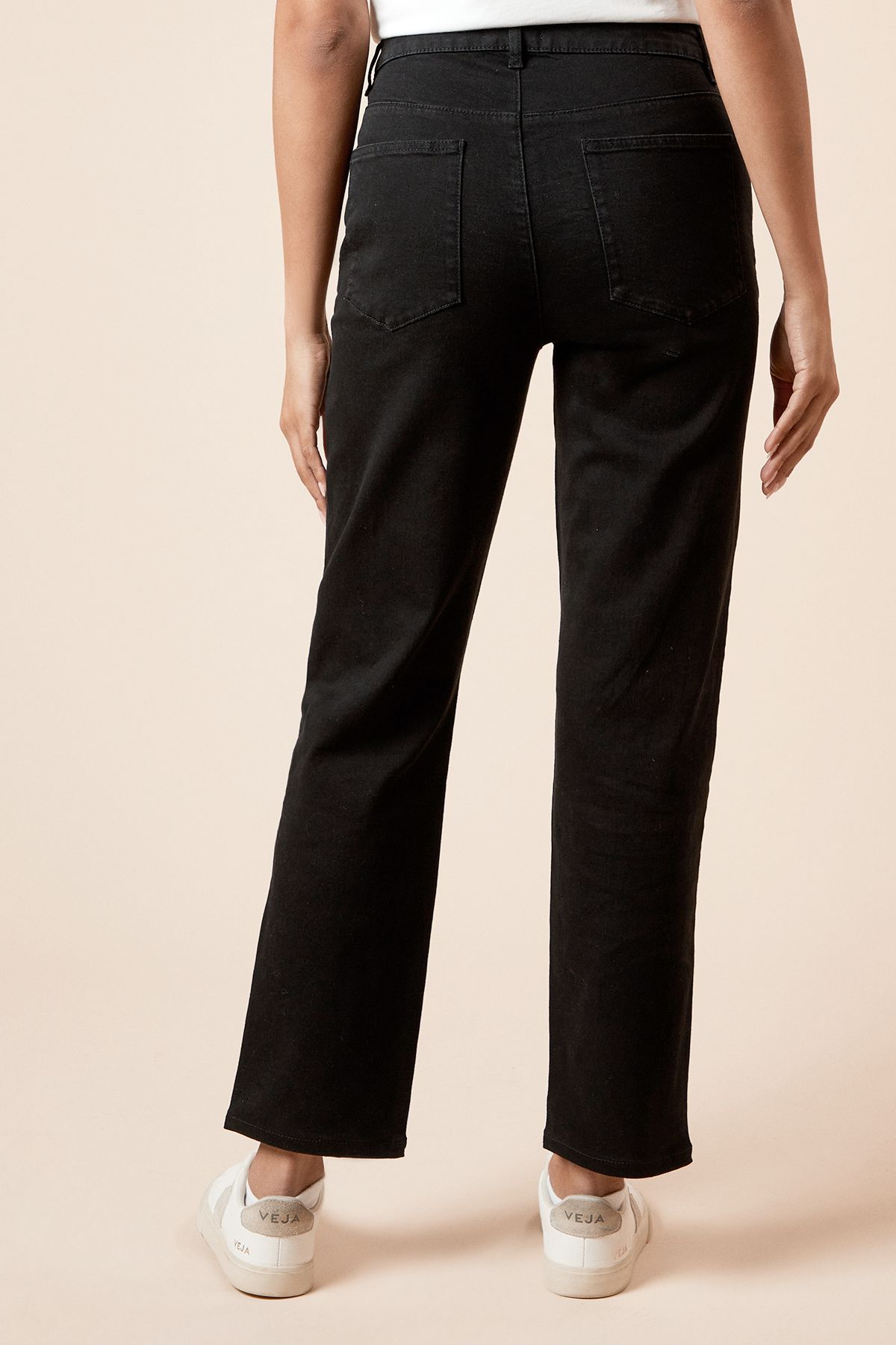 Dorothy Perkins High Rise Straight Leg Jean Black image 3