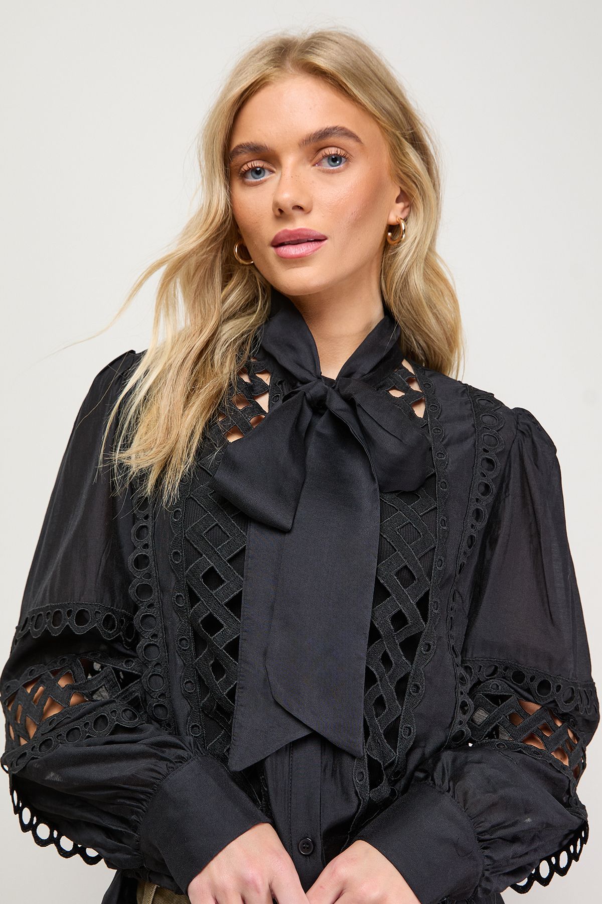 Oasis Cut Out Trim Detail Tie Neck Button Down Blouse Black image 2