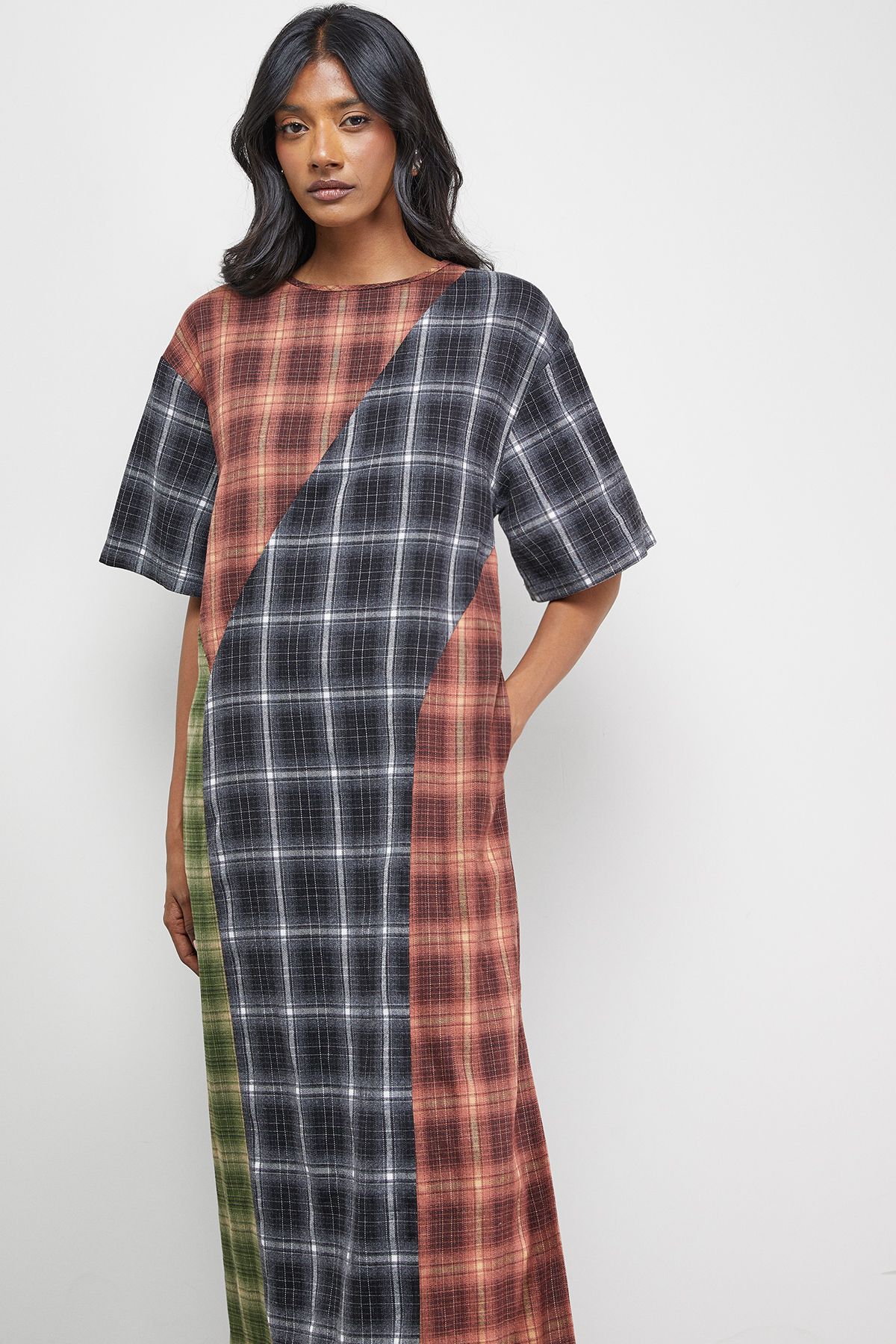 Warehouse Mixed Panelled Check Oversized Midi T-Shirt Dress Multi image 4