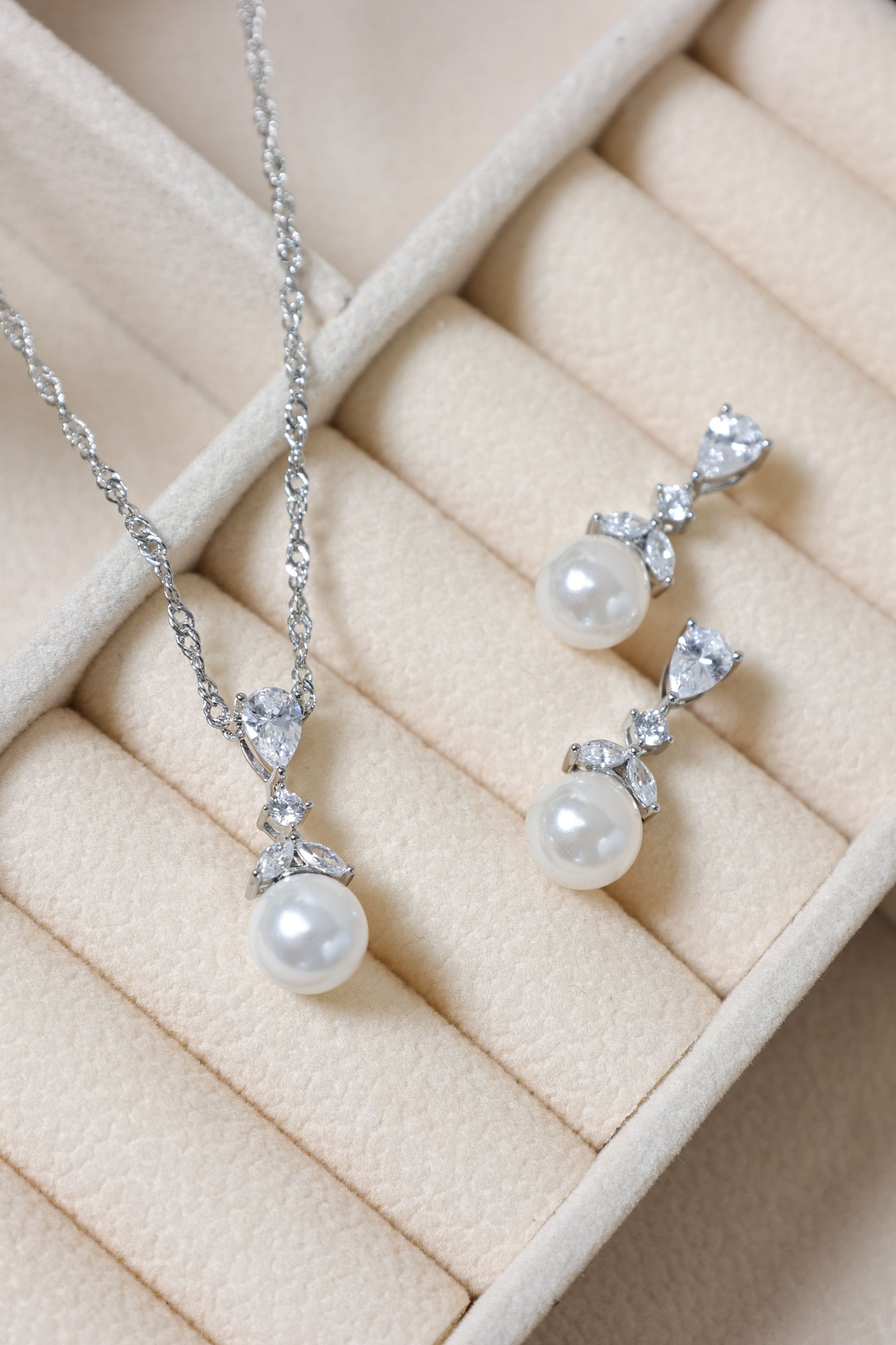 Jon Richard Rhodium Plated Crystal Leaf and Pearl Set - Gift Box image 5