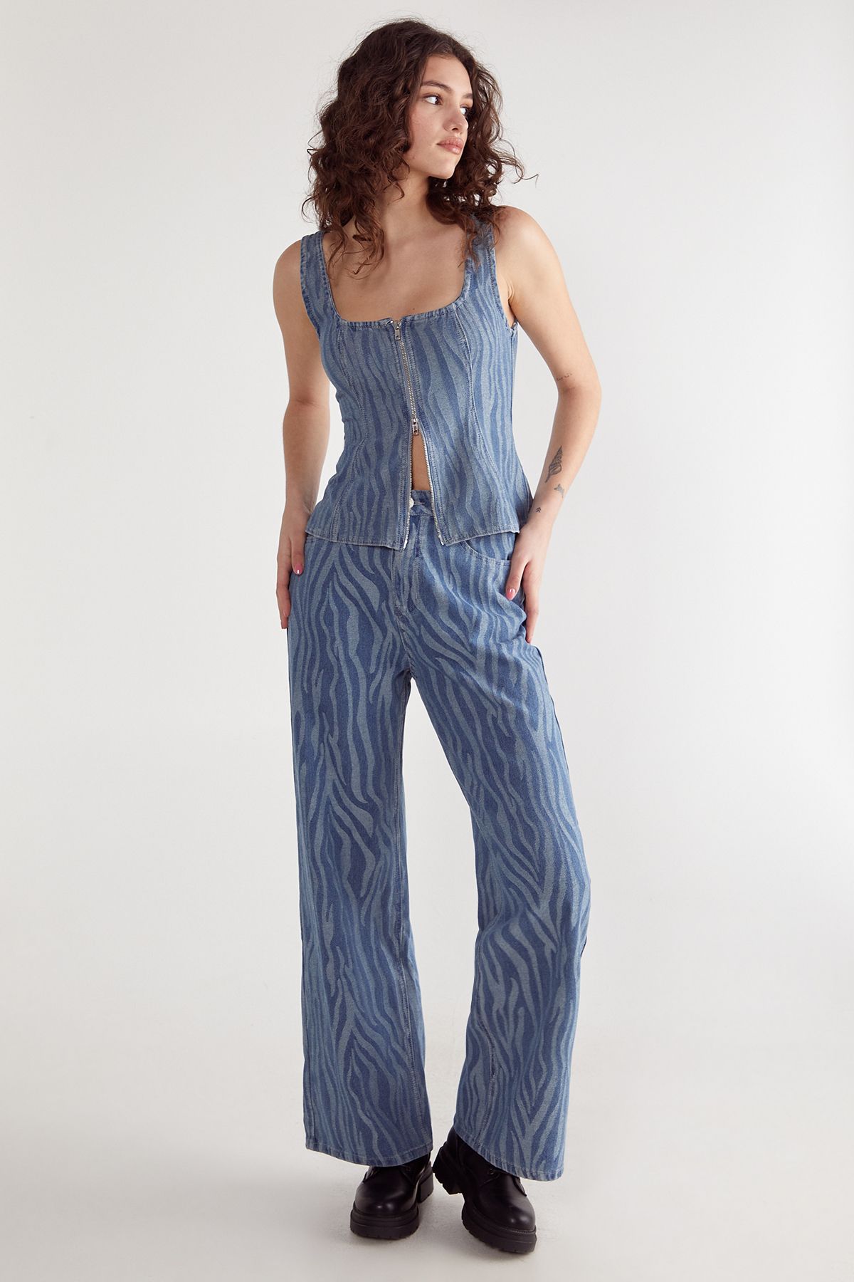 NastyGal Zebra Denim Corset Top Pale Wash image 2