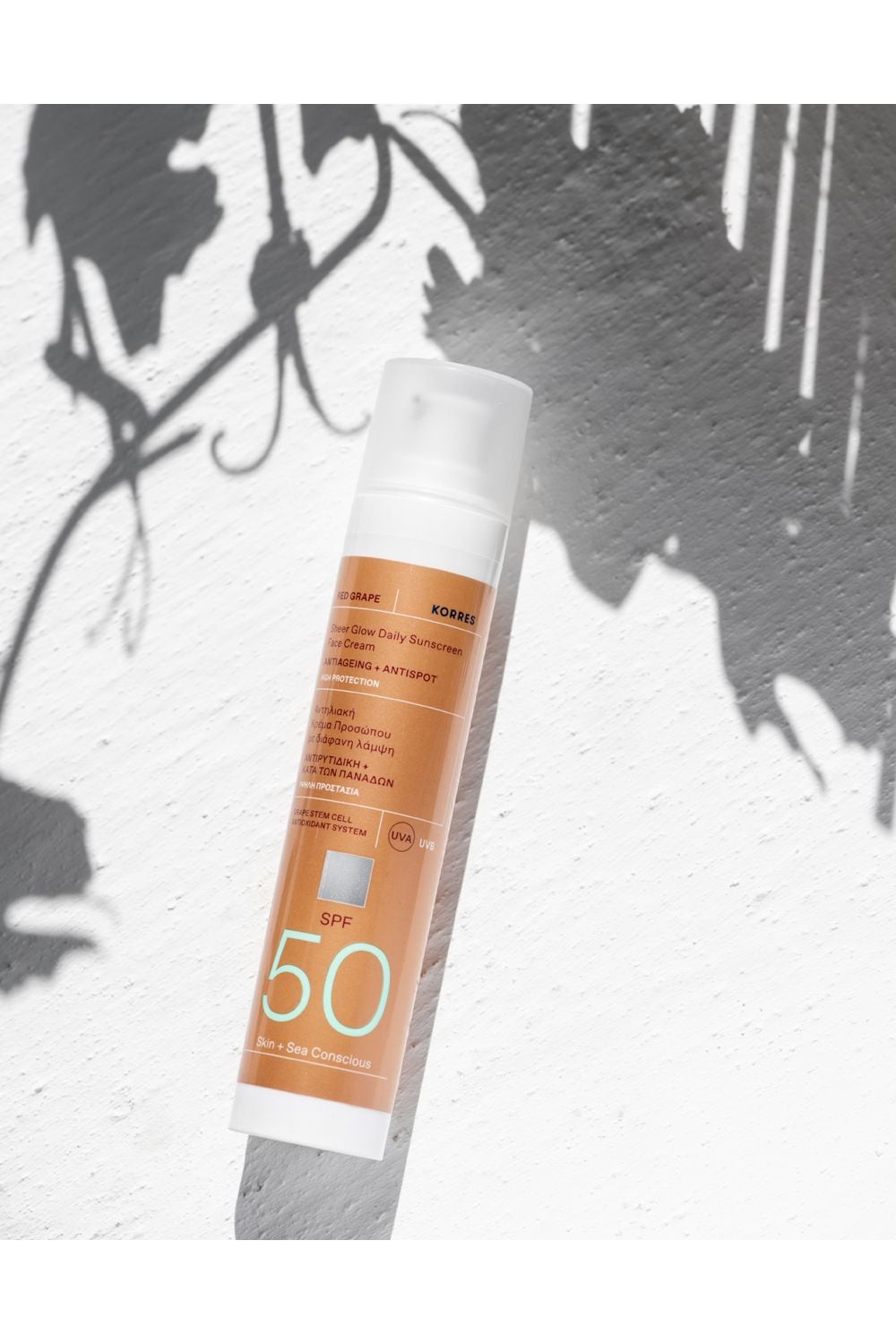 Korres Red Grape Sheer Glow Finish Daily Sunscreen Face cream SPF50 50 ml Multi image 2