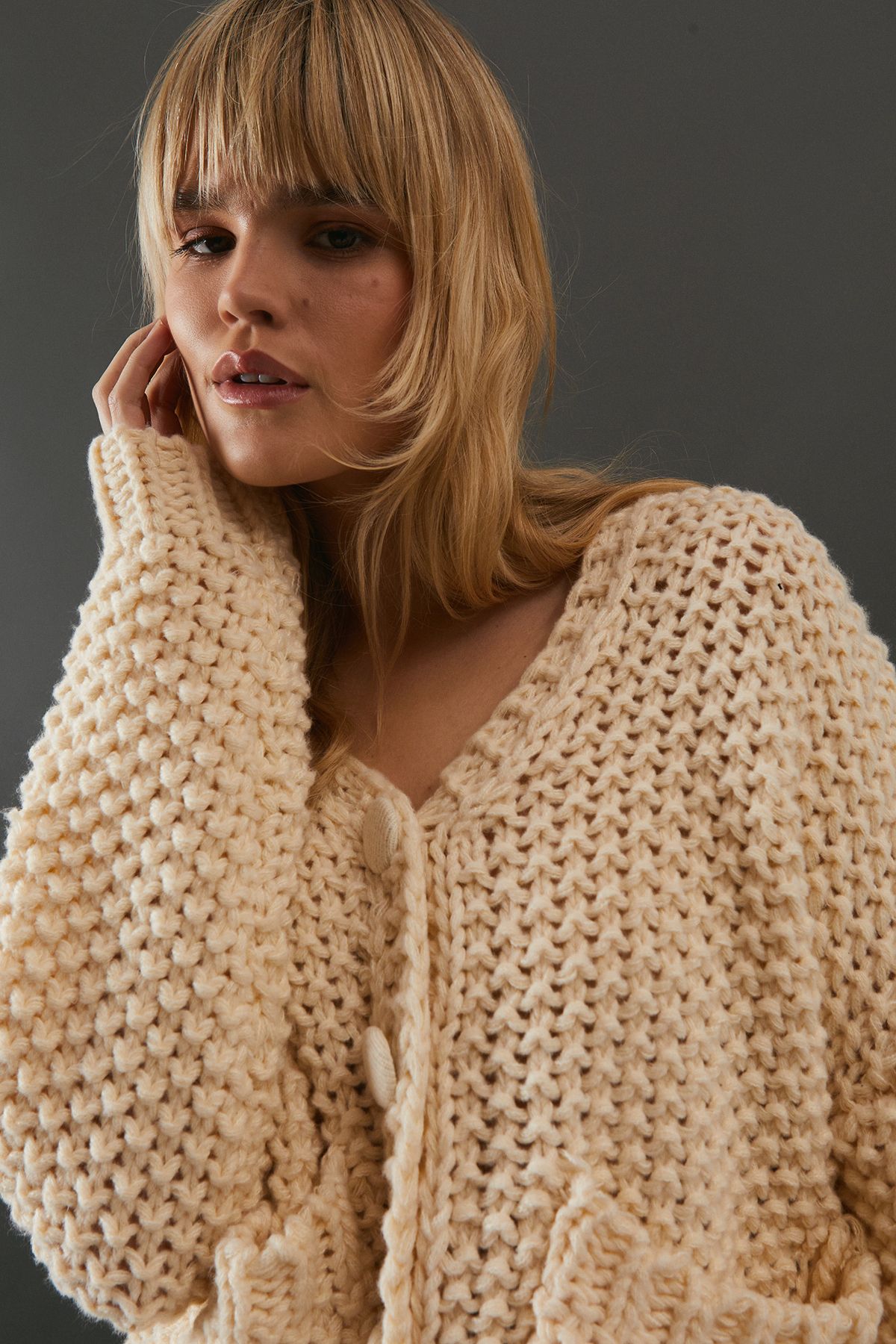 Warehouse Super Chunky Pocket Front Knitted Cardigan Ivory image 2