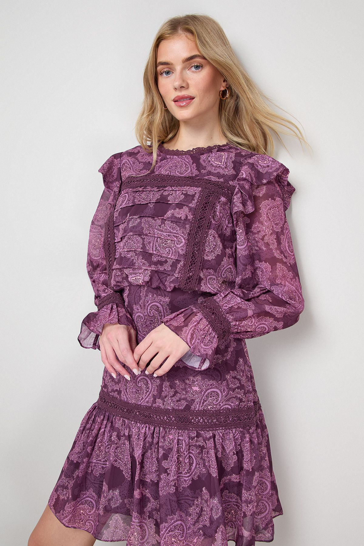 Oasis Printed Lace Trim Pleat Detail Mini Dress Dusty Pink image 2