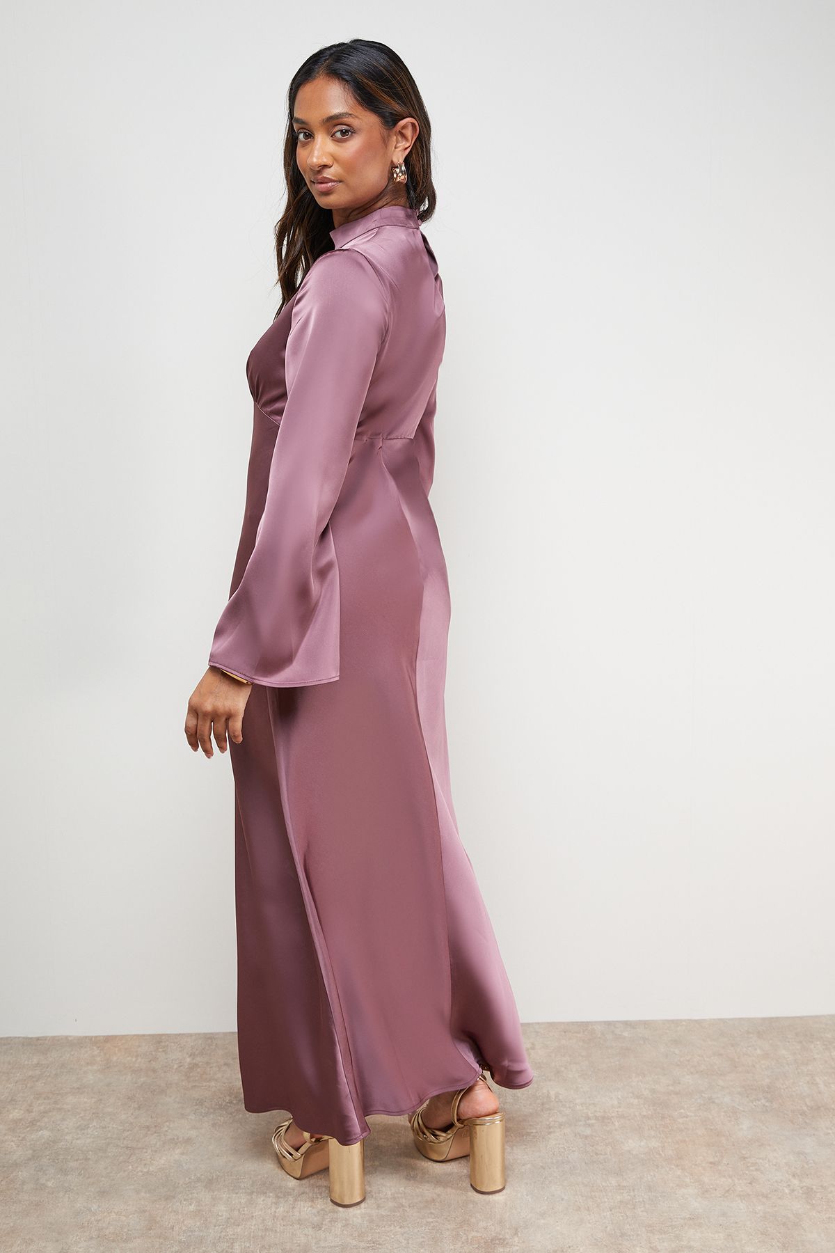 Oasis Satin Cut Out Flare Sleeve Bias Midi Dress Mauve image 3
