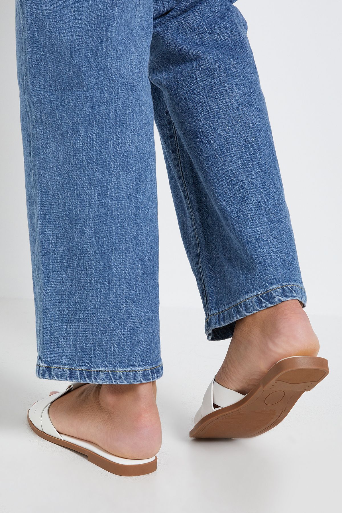 Dorothy Perkins Flossy Faux Leather Interwoven Flat Sliders White image 3