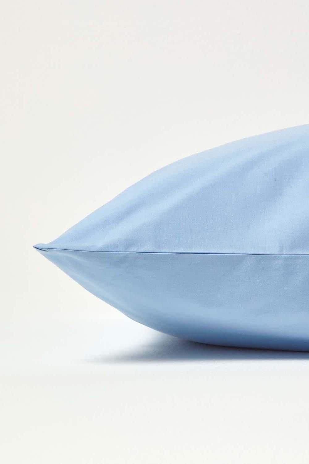 Homescapes Continental Egyptian Cotton Pillowcase 200 TC, 60 x 60 cm image 2