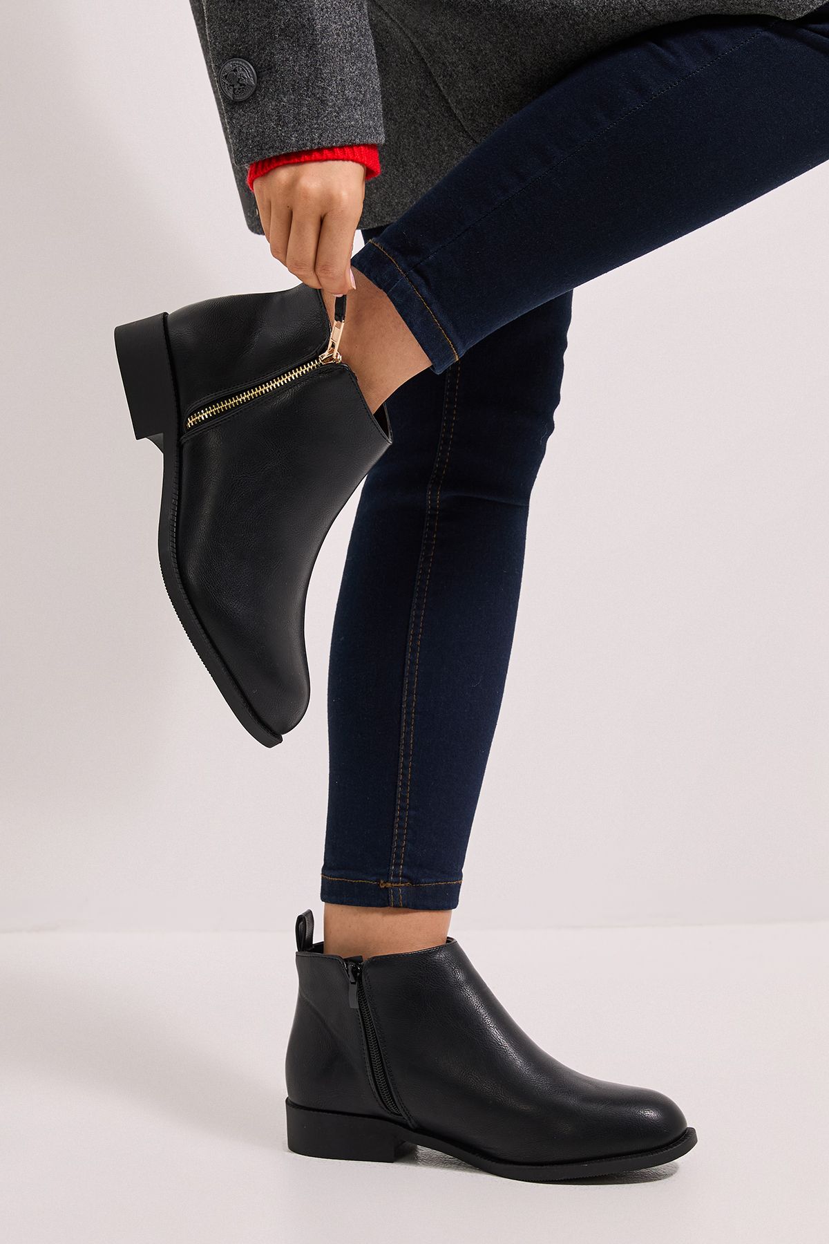 Dorothy Perkins Maddy Side Zip Flat Ankle Boots Black image 2