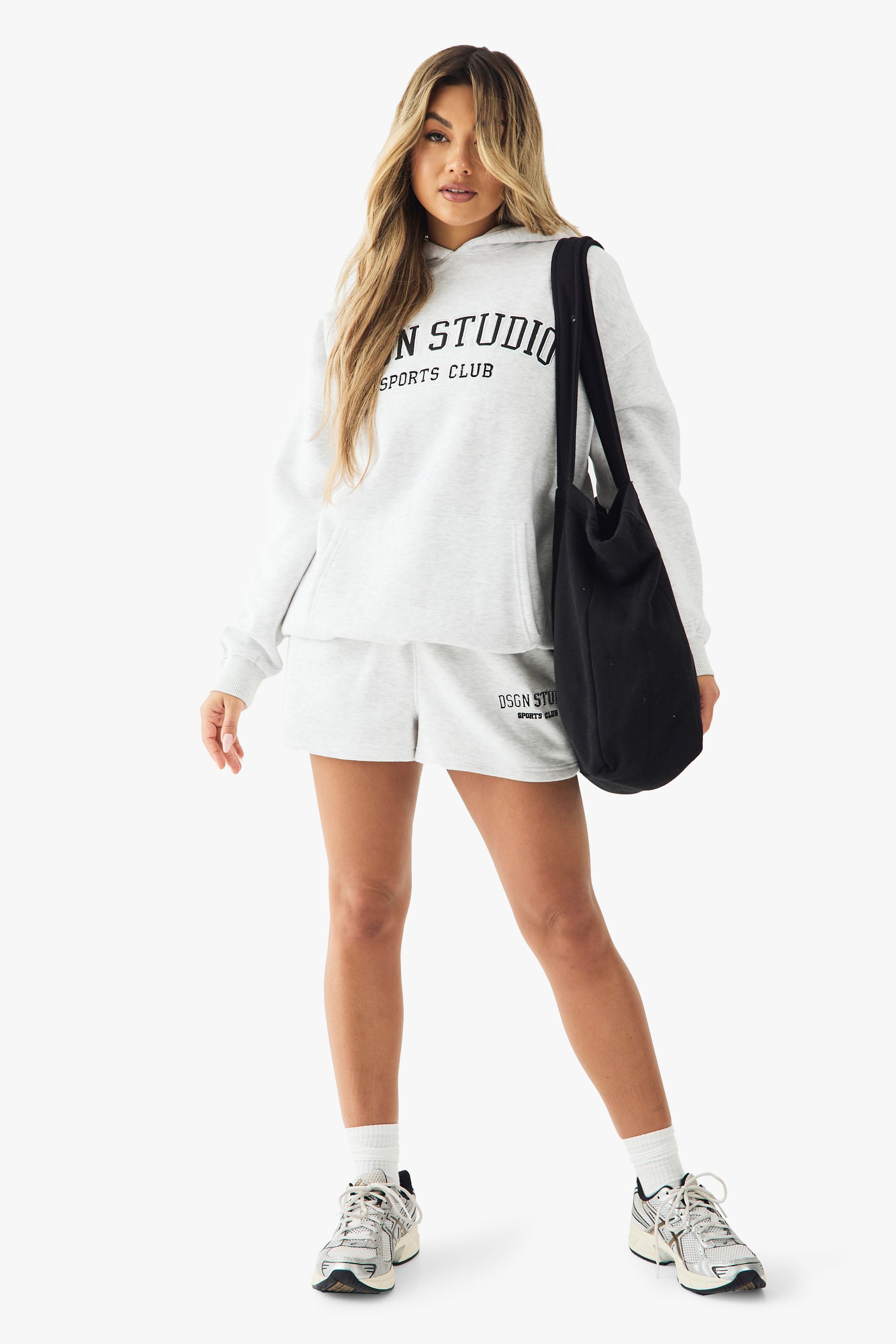 DSGN Studio DSGN Studio Sports Club Applique Sweat Short Ash Grey image 3