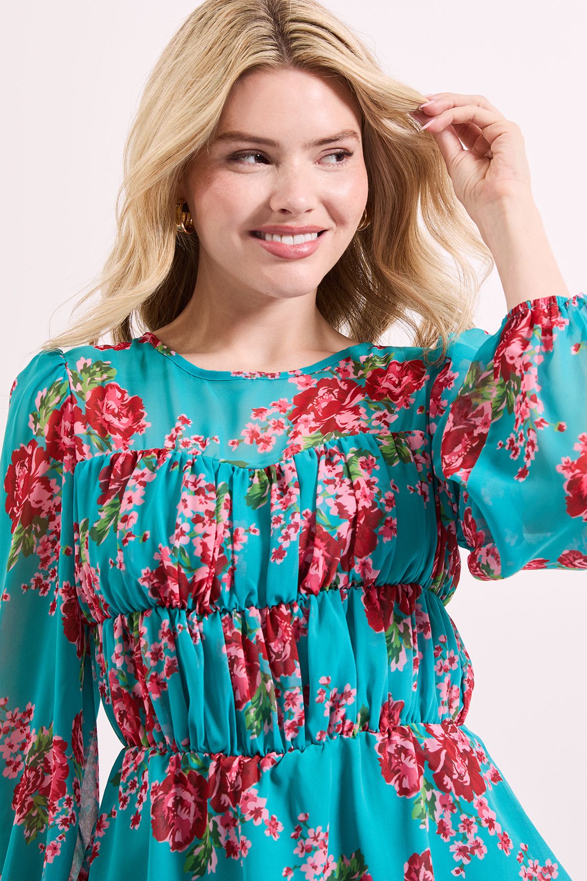 Dorothy Perkins Floral Sheer Yoke Printed Chiffon Shirred Top Floral image 4