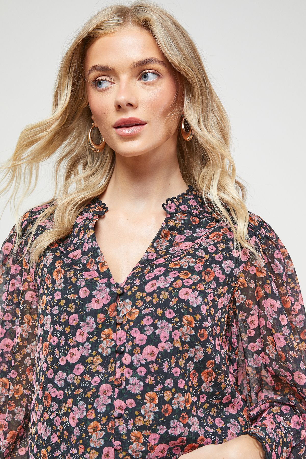 Oasis Printed Chiffon Button Through Blouse Floral image 3