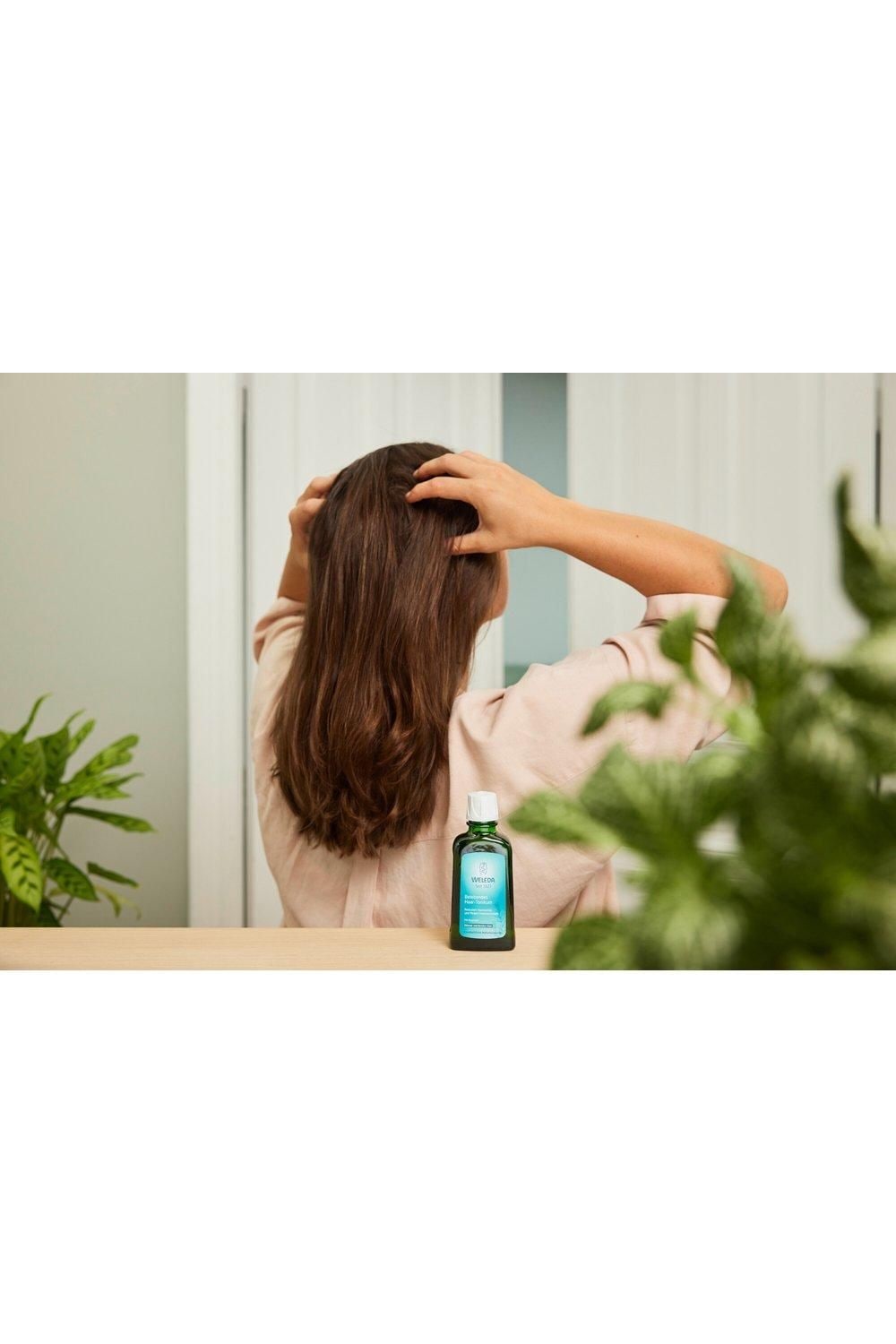 Weleda Revitalising Hair Tonic Multi image 2