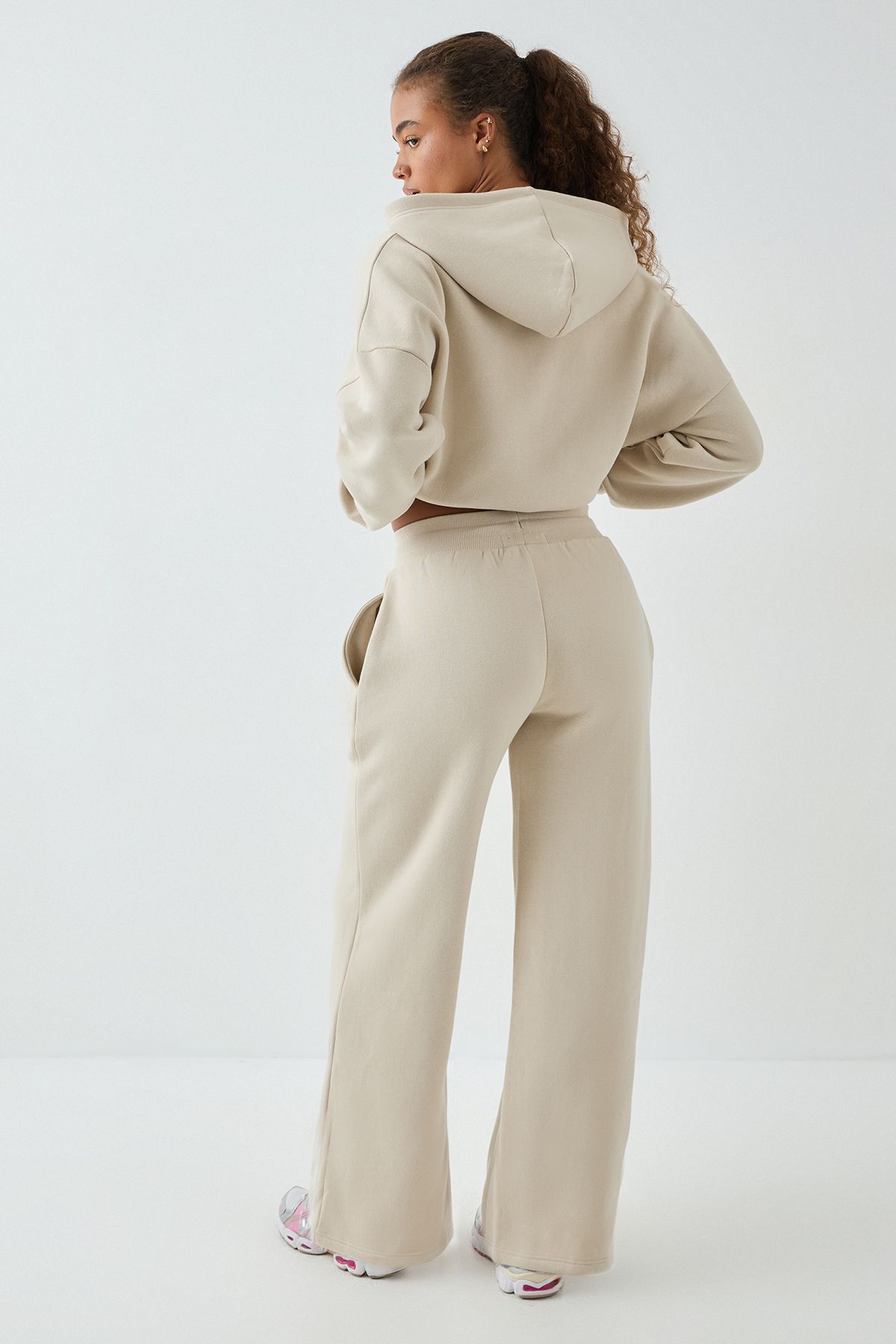 DSGN Studio DSGN Studio Deep Hem Boxy Crop Zip Through Hooded Tracksuit Stone image 2