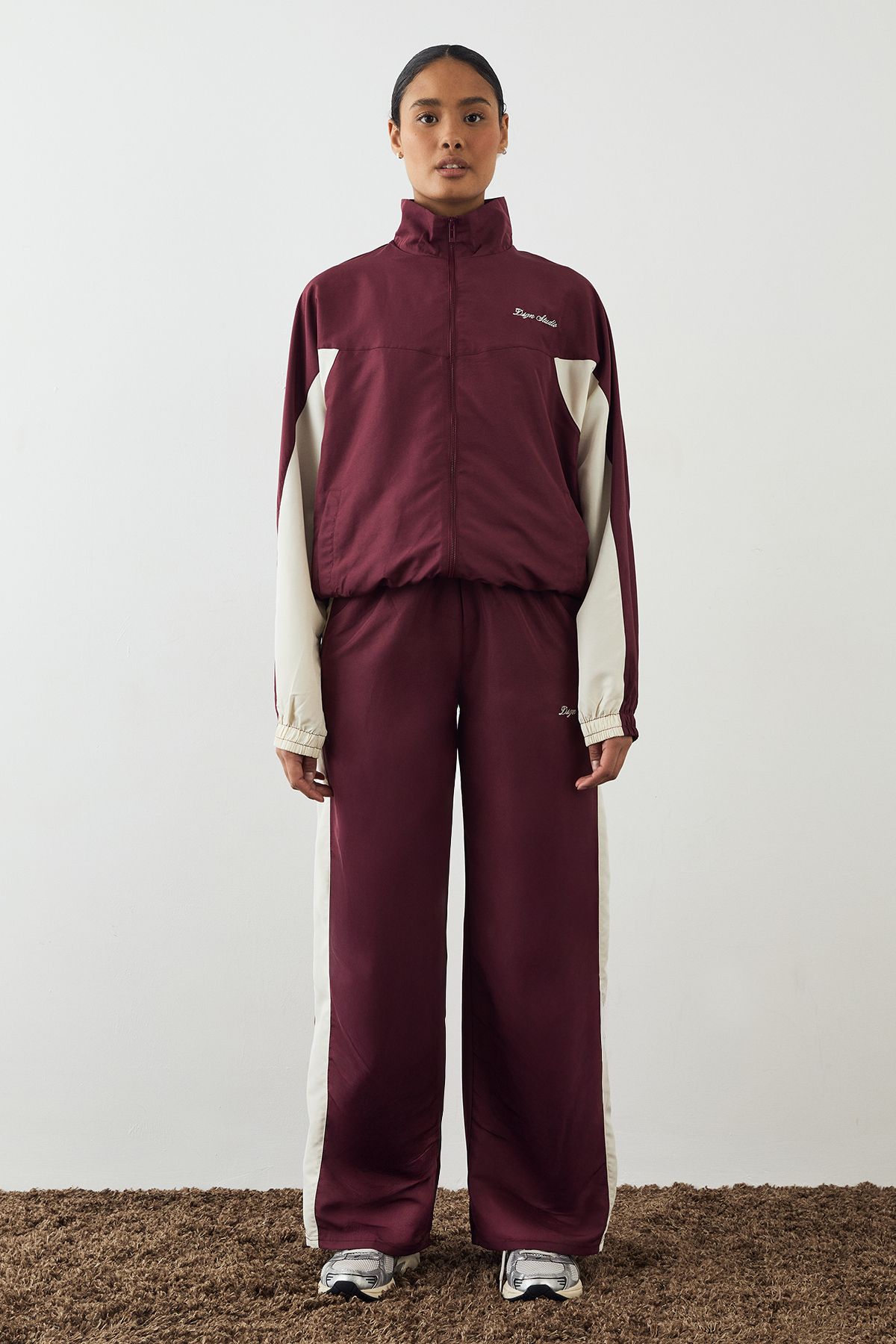 DSGN Studio DSGN Studio Woven Colour Block Straight Leg Jogger Burgundy image 5