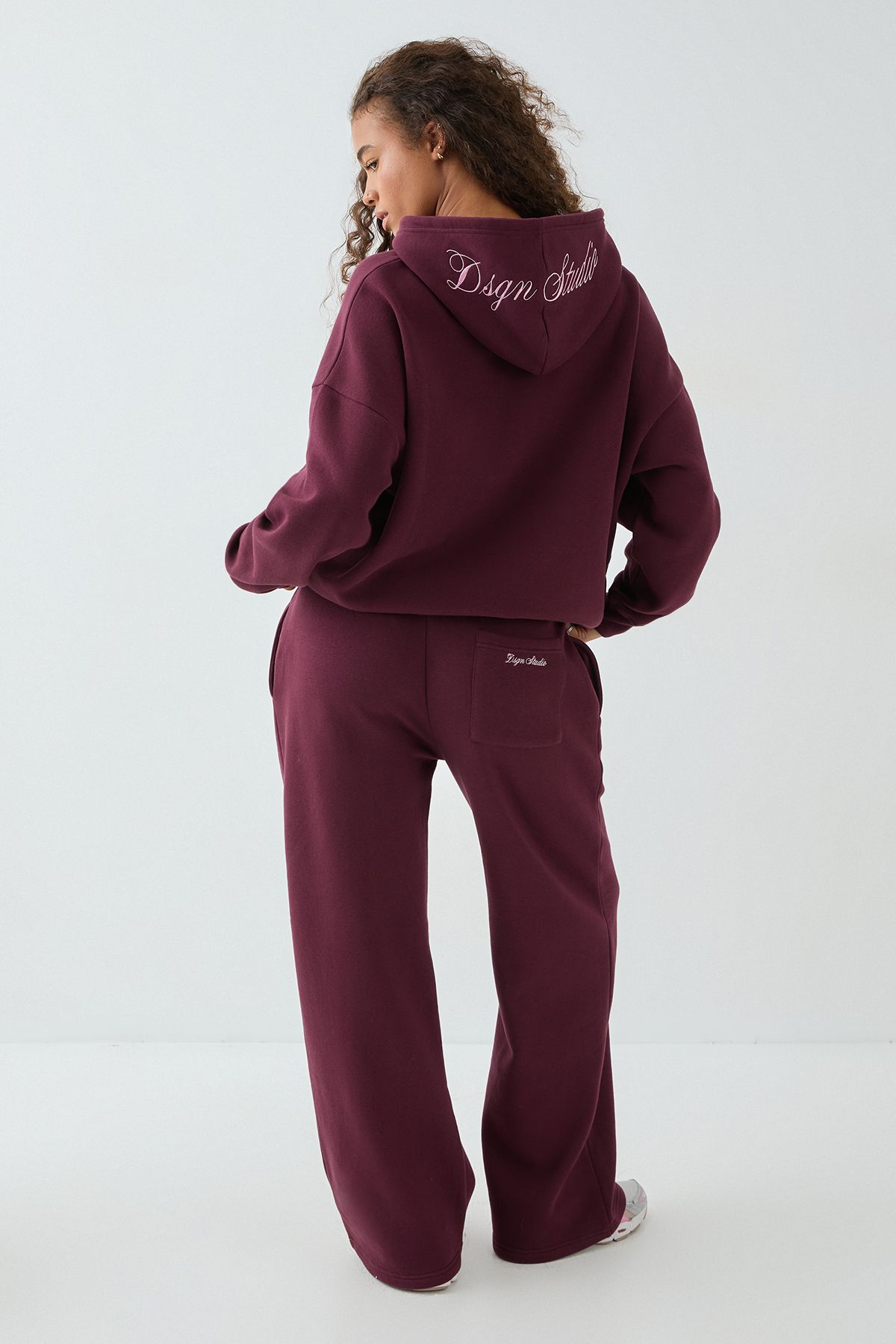 DSGN Studio DSGN Studio Script Embroidered Hooded Tracksuit Burgundy image 1