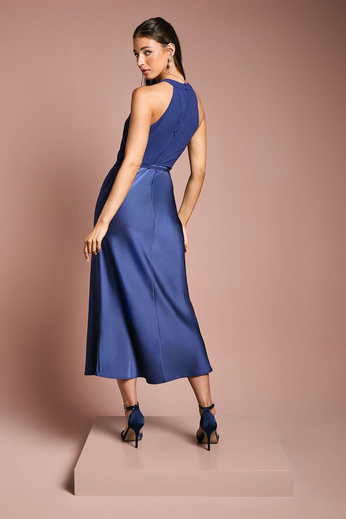 Oasis Satin Chiffon Mix Halterneck Bridesmaid Dress Navy image 4