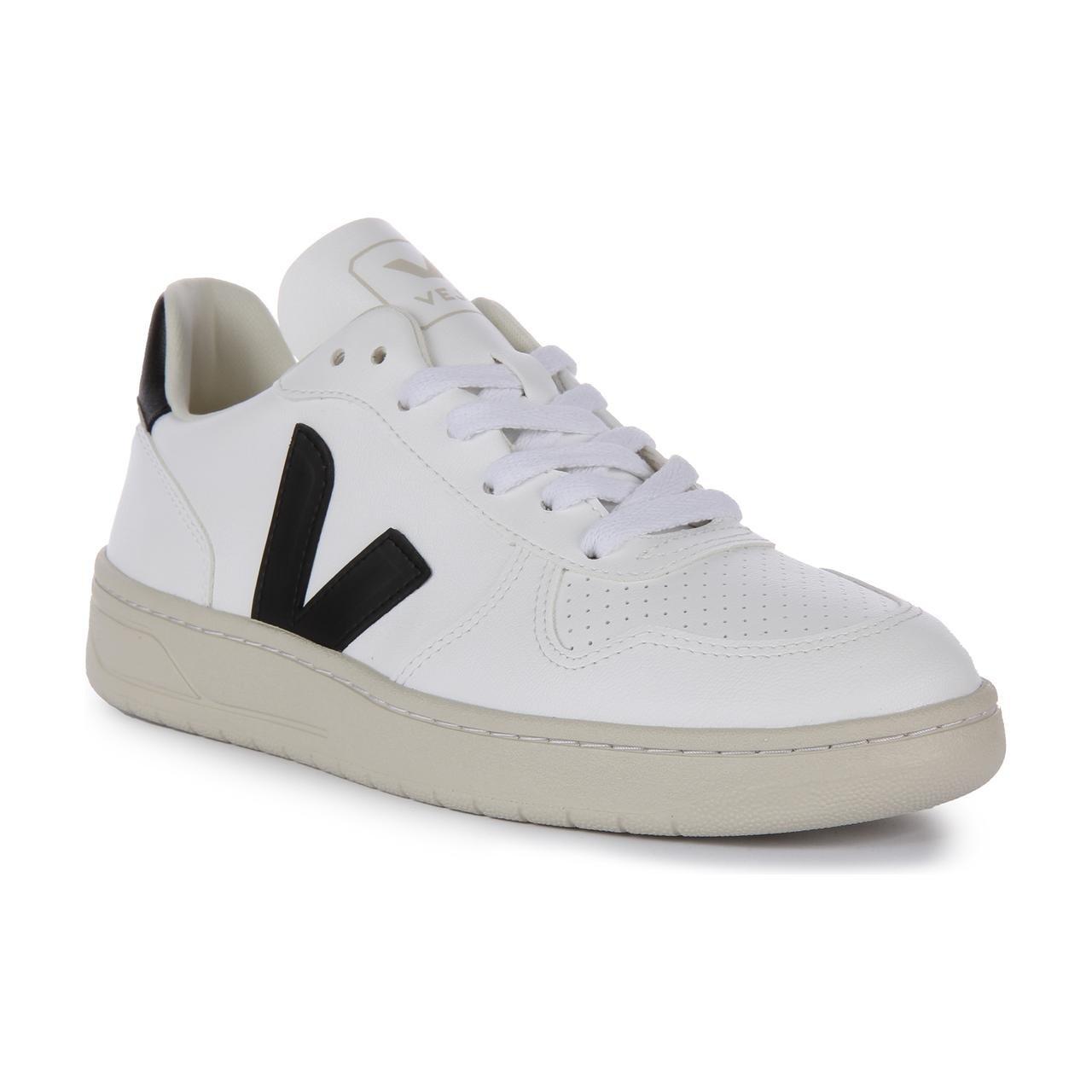 Veja 'V-10 Chromefree' Leather Trainers image 1