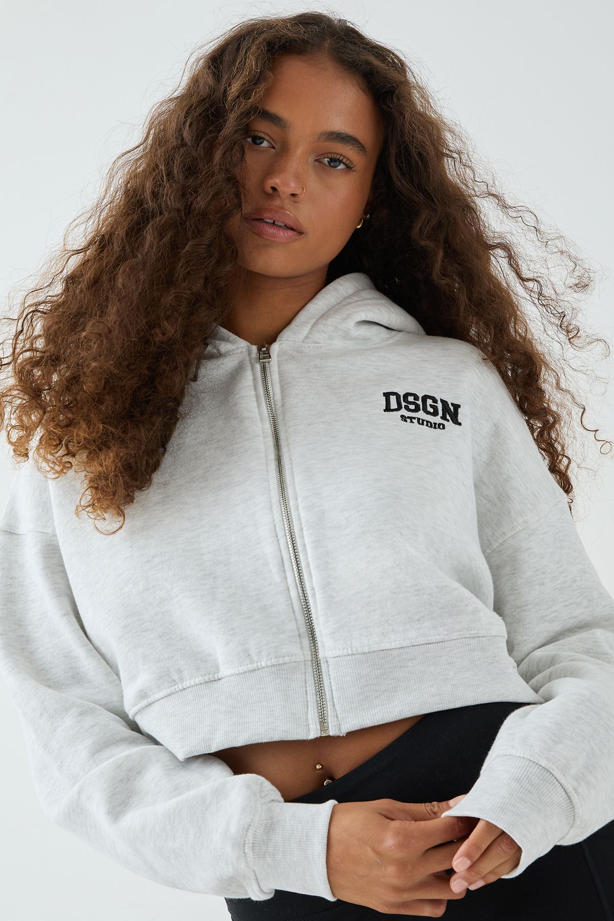 DSGN Studio DSGN Studio Embroidered Boxy Crop Zip Through Hoodie Ash Grey image 3