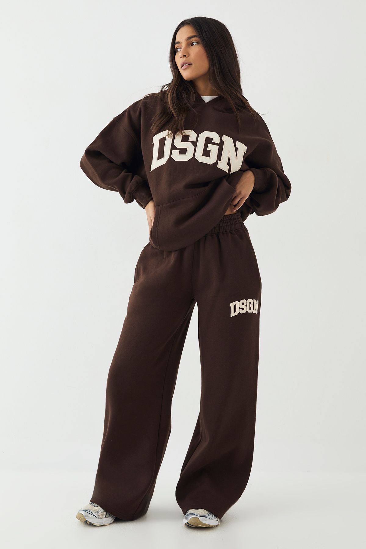 DSGN Studio DSGN Studio Cord Applique Straight Leg Jogger Dark Chocolate image 1