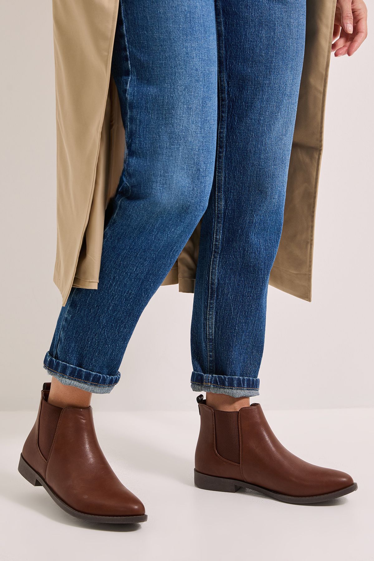 Dorothy Perkins Wide Fit Megs Flat Chelsea Boots Tan image 3