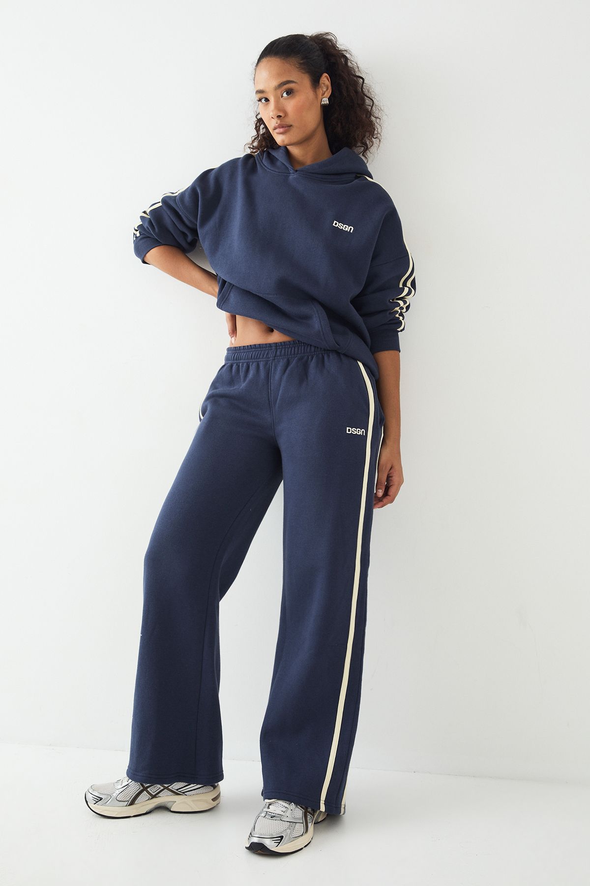 DSGN Studio DSGN Studio Side Stripe Straight Leg Jogger Navy