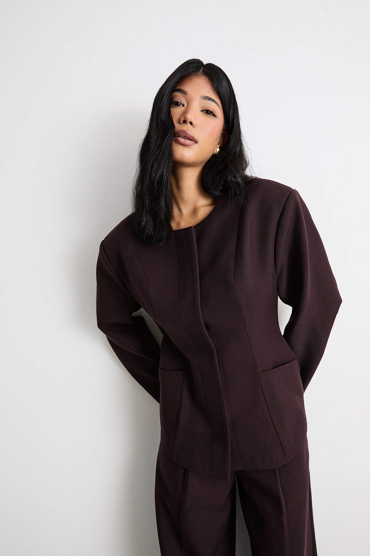 Warehouse Premium Tailored Extreme Shoulder Moulded Waist Blazer Chocolate image 1