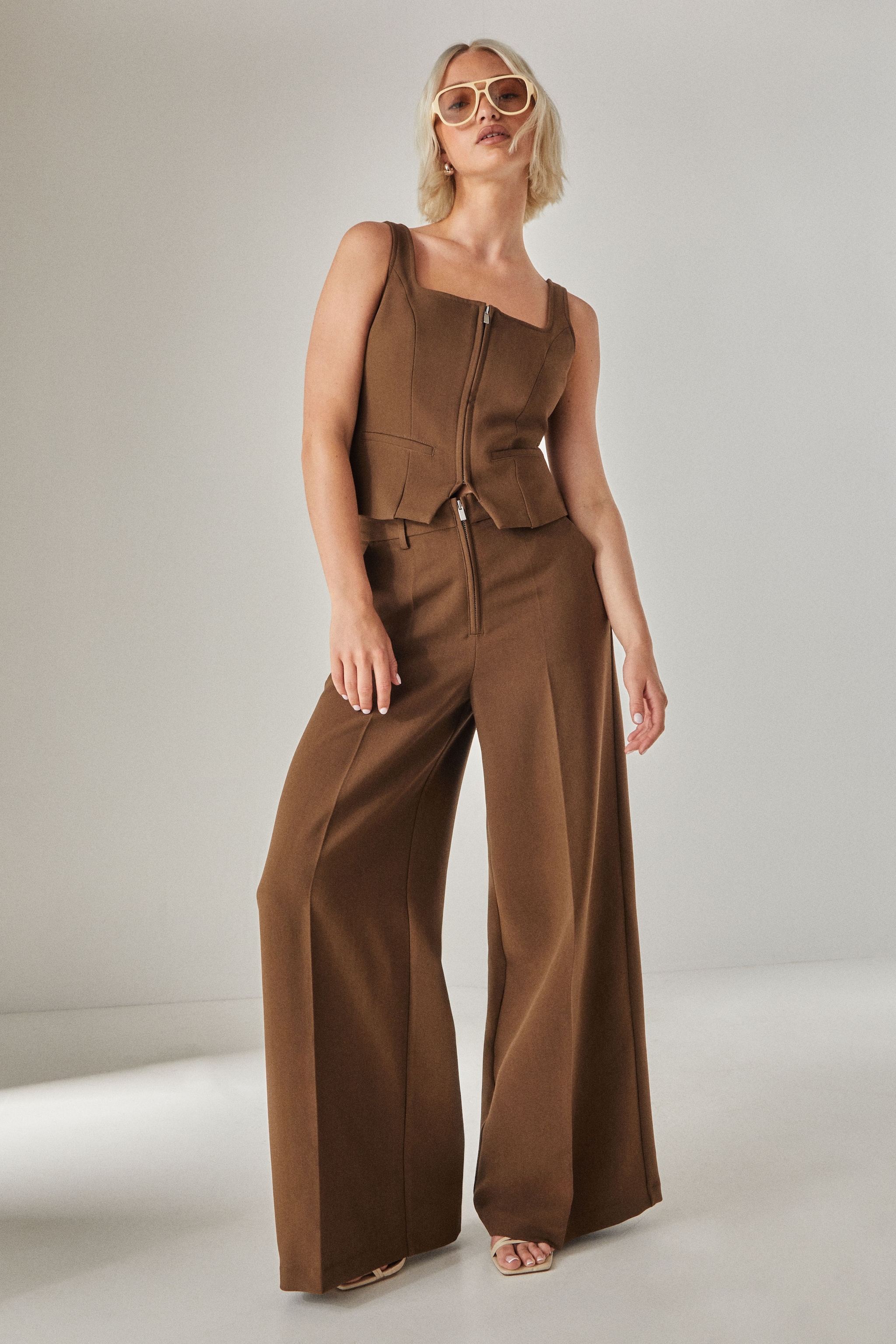 NastyGal Zip Front Tailored Top Chocolate image 3