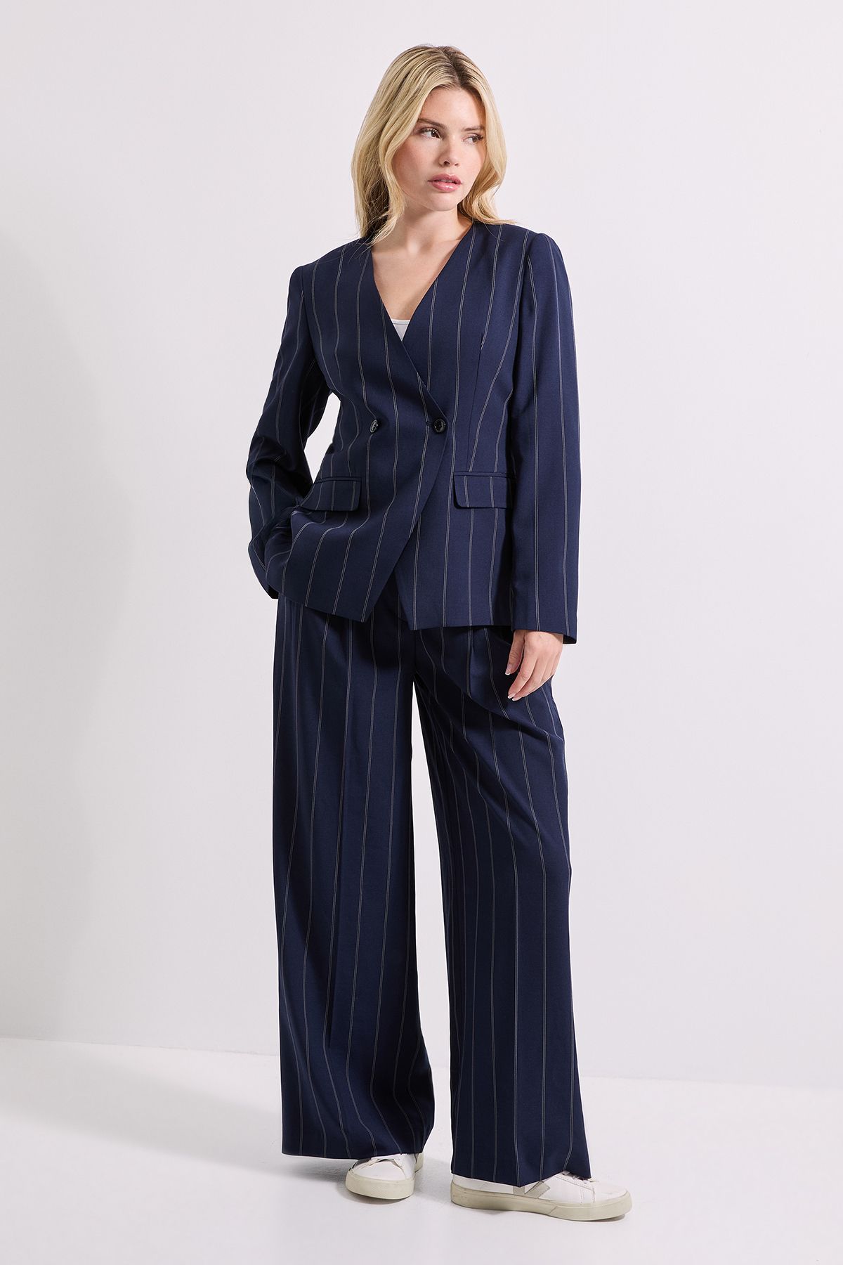 Dorothy Perkins V Neck Longline Pinstripe Blazer Navy image 2