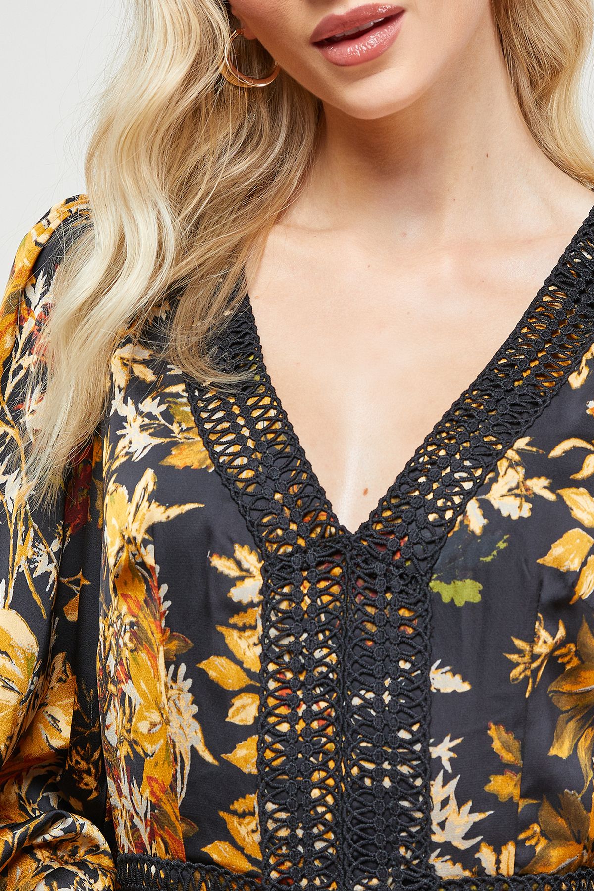 Oasis Printed Lace Trim Detail High Low Hem Midi Dress Floral image 5