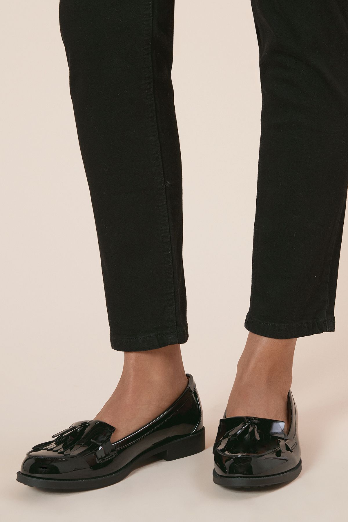 Dorothy Perkins Wide Fit Leigh Fringe Loafers True Black image 3