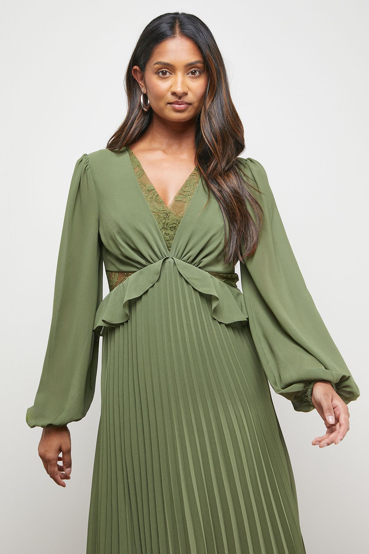 Oasis Lace Insert V Neck Pleated Midi Dress Olive image 2