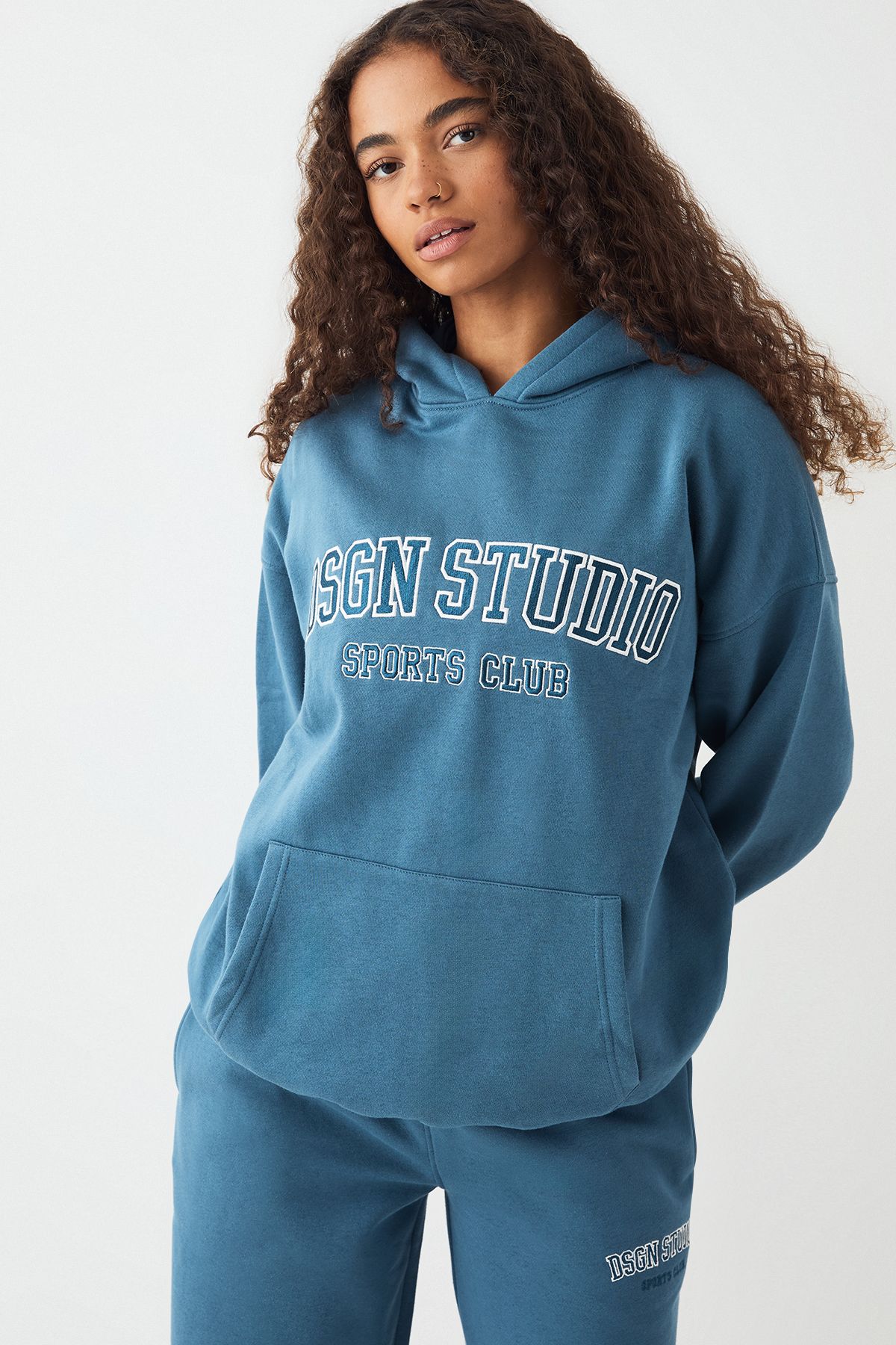 DSGN Studio DSGN Studio Applique Oversized Hoodie Teal image 4