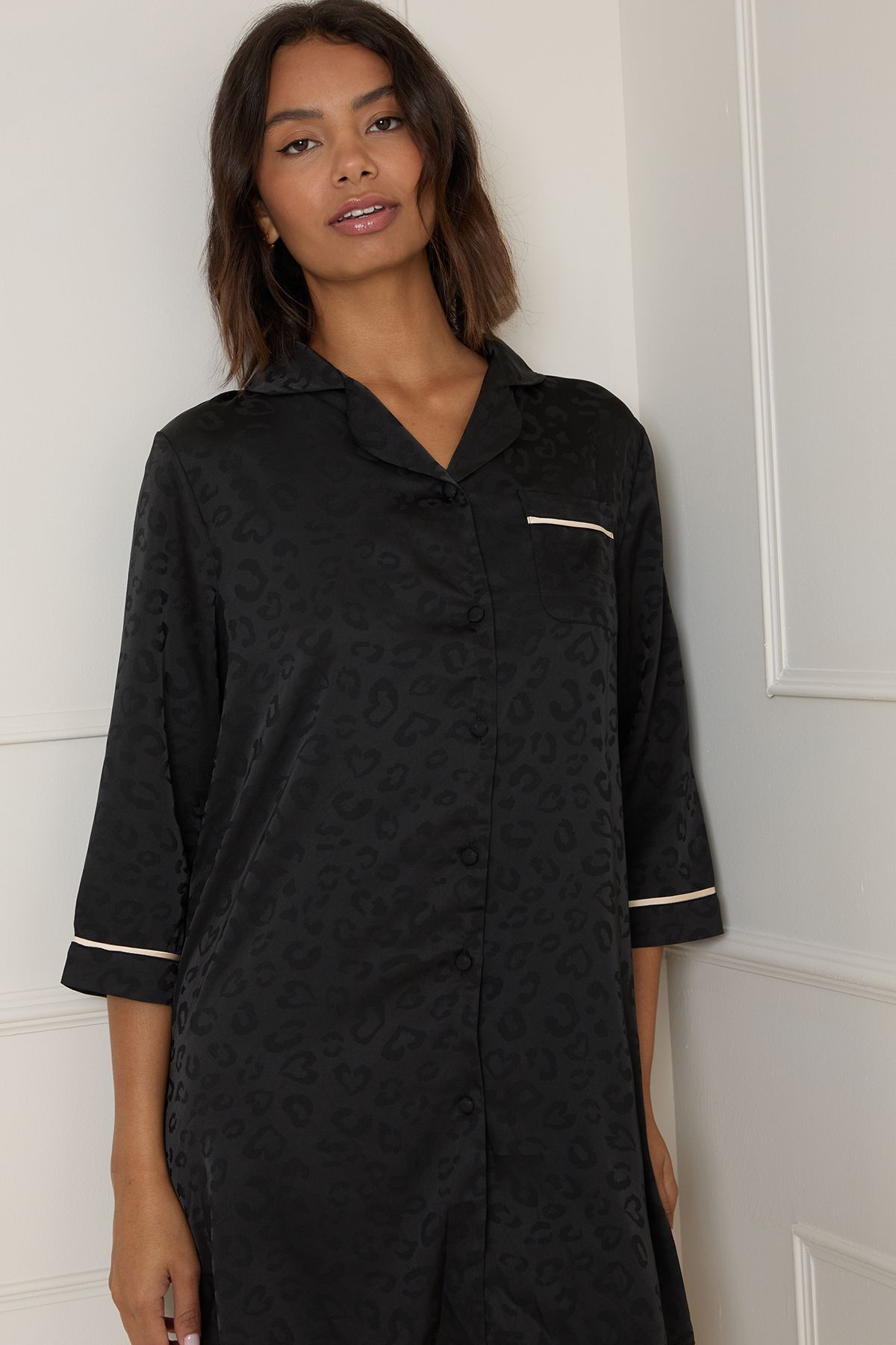 Oasis Leopard Satin Nightie Black image 4