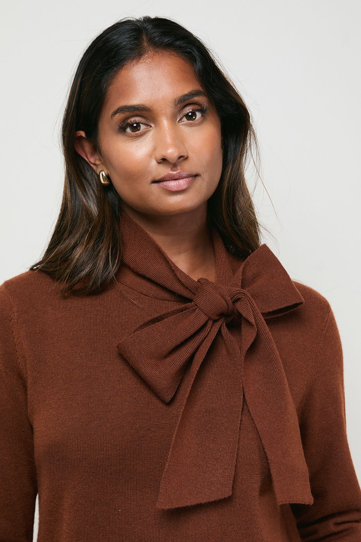 Oasis Pussy Bow Knitted Mini Dress Chocolate image 5