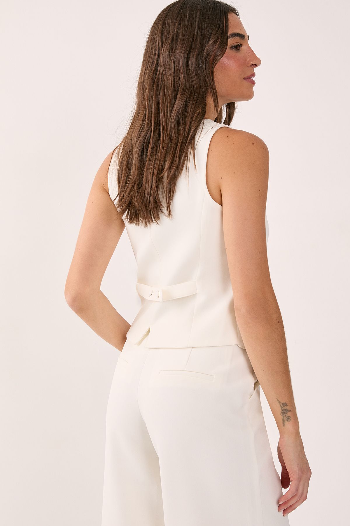 NastyGal Scallop Embroidered Button Front Tailored Vest White image 3