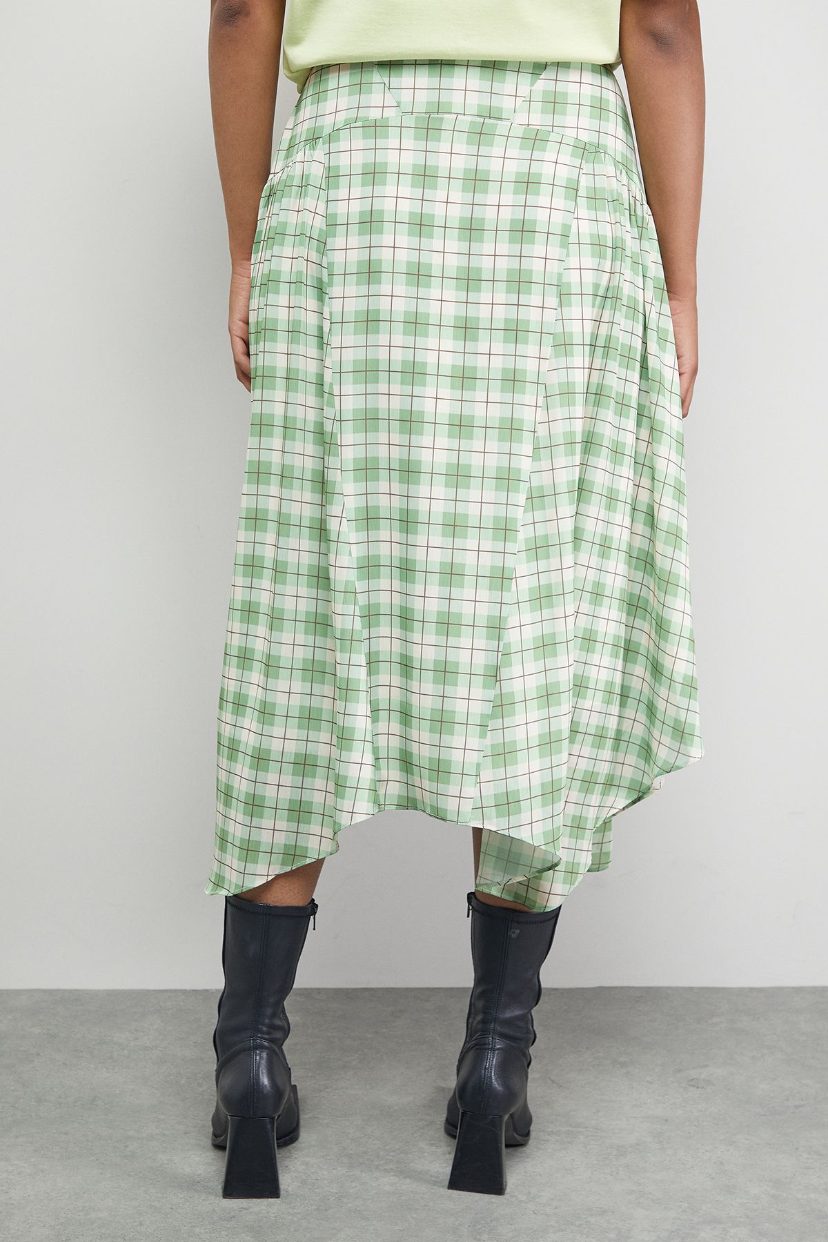 Warehouse Tony Check Chiffon Asymmetric Midi Skirt Green image 4
