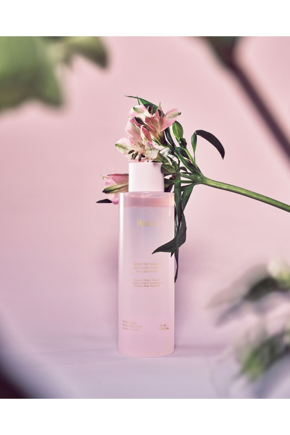 Huxley Skin Glow Toner; Vita Radiance 200ml Misc image 3