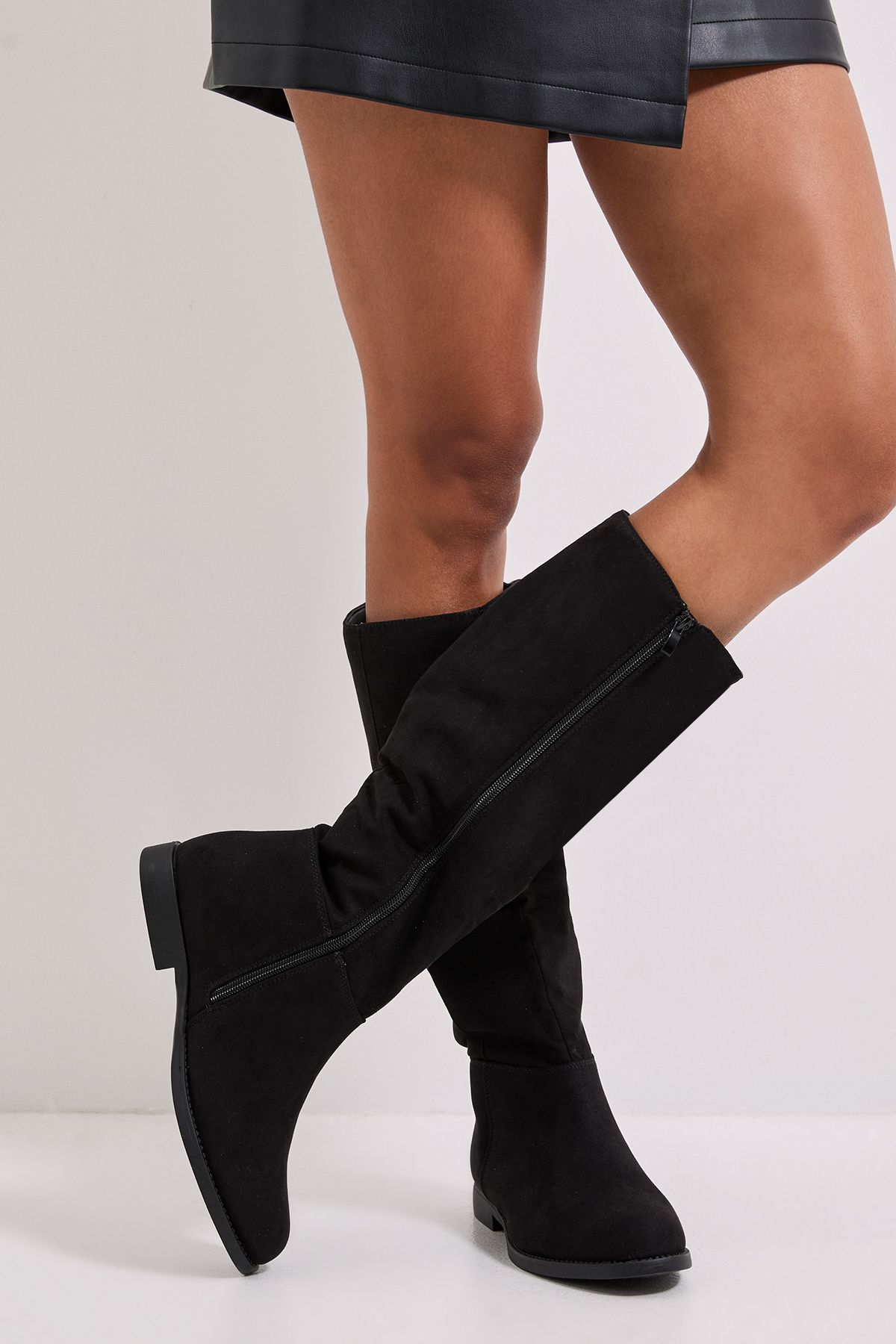 Dorothy Perkins Karla Knee High Flat Boots Natural Black image 2