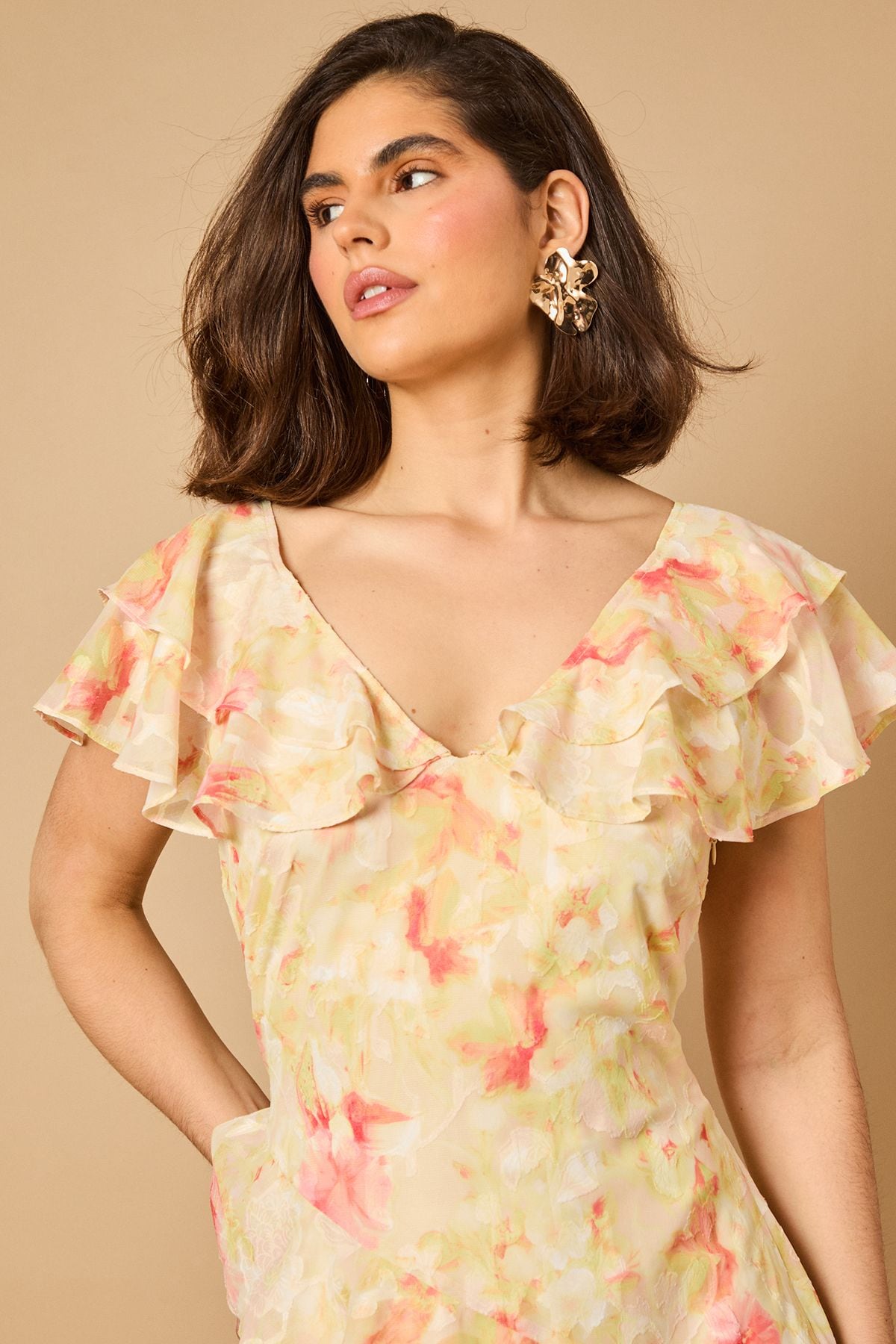 Oasis Ruffle Sleeve Jacquard Midi Dress Yellow image 5