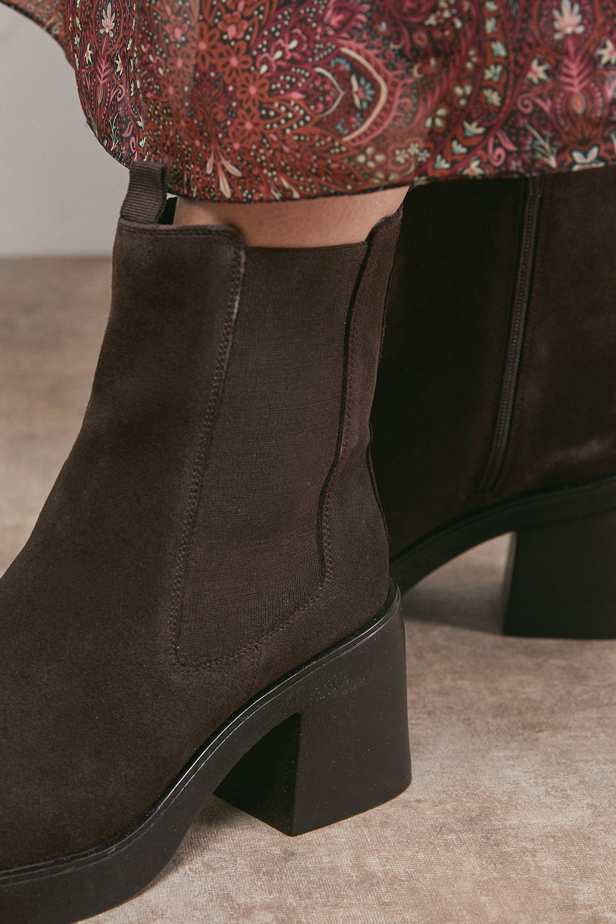 Oasis Barbara Suede Chunky High Heeled Chelsea Boots Chocolate image 4