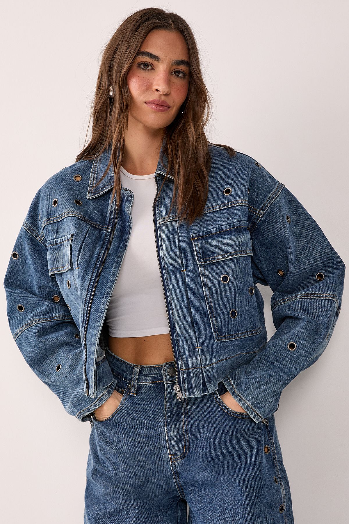 NastyGal Eyelet Utility Zip Through Denim Jacket Authentic Midwash image 3