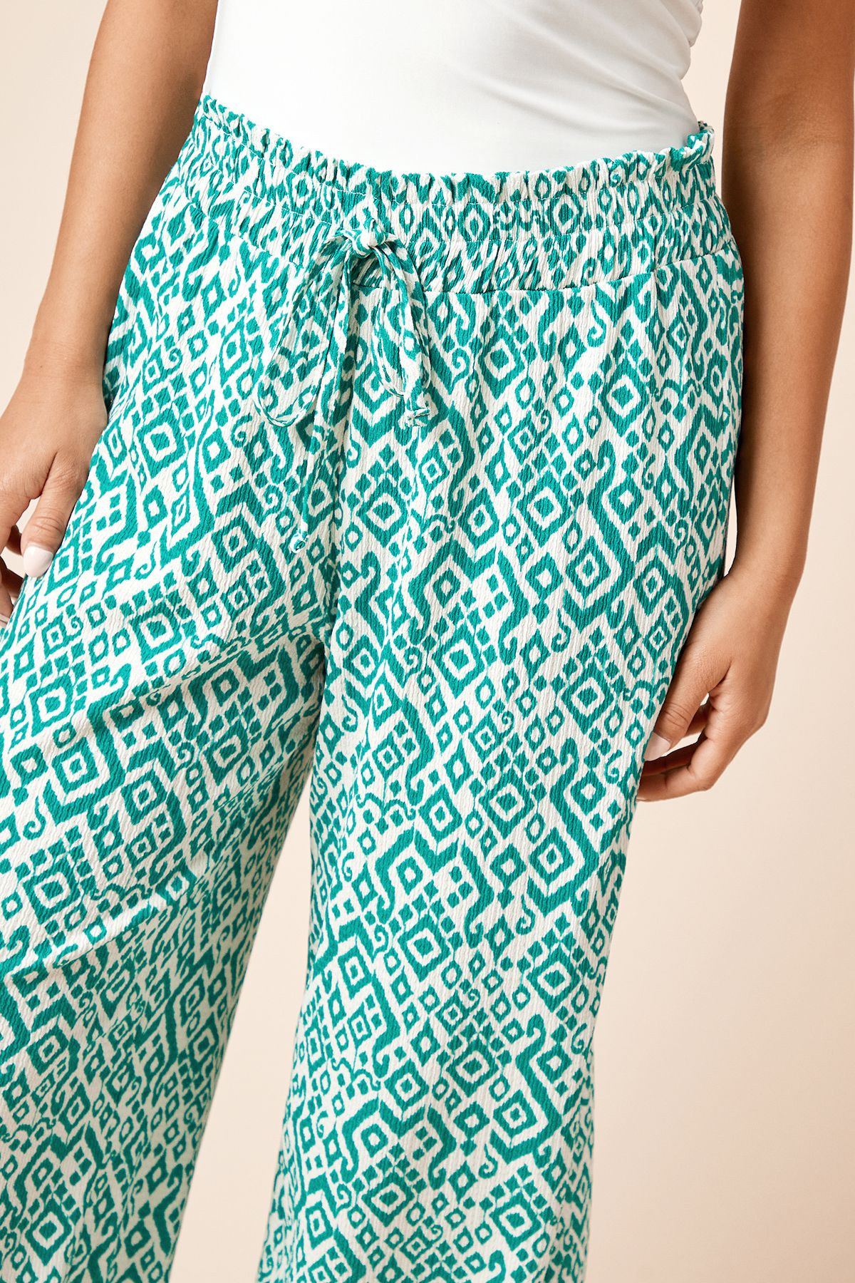 Dorothy Perkins Petite Printed Belted Wide Leg Jersey Trouser Green image 4